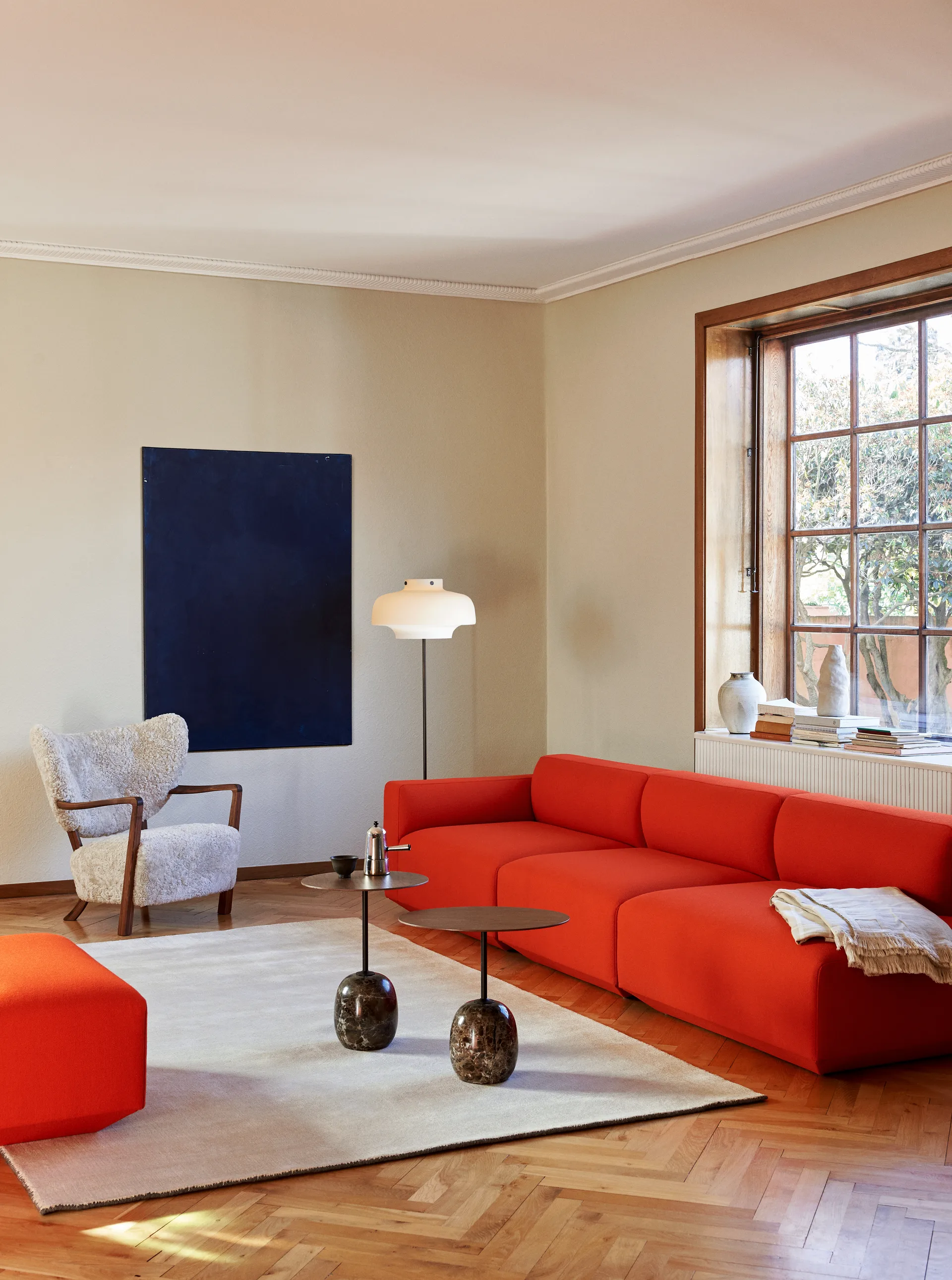 Lato side table LN8, Lacquered walnut-Emperador marble &Tradition