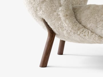 Little Petra VB1 armchair - Walnut-Moonlight - &Tradition