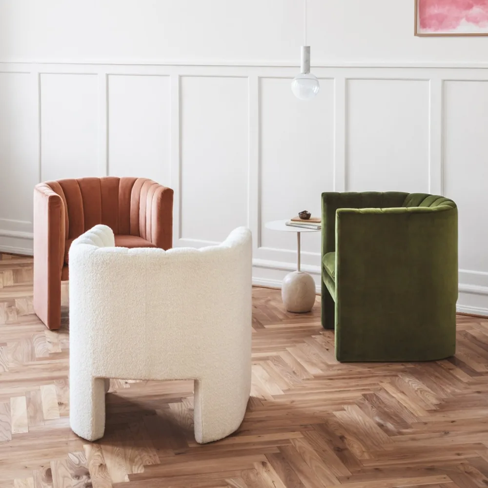 Loafer SC23 armchair, Fabric karakorum ivory &Tradition