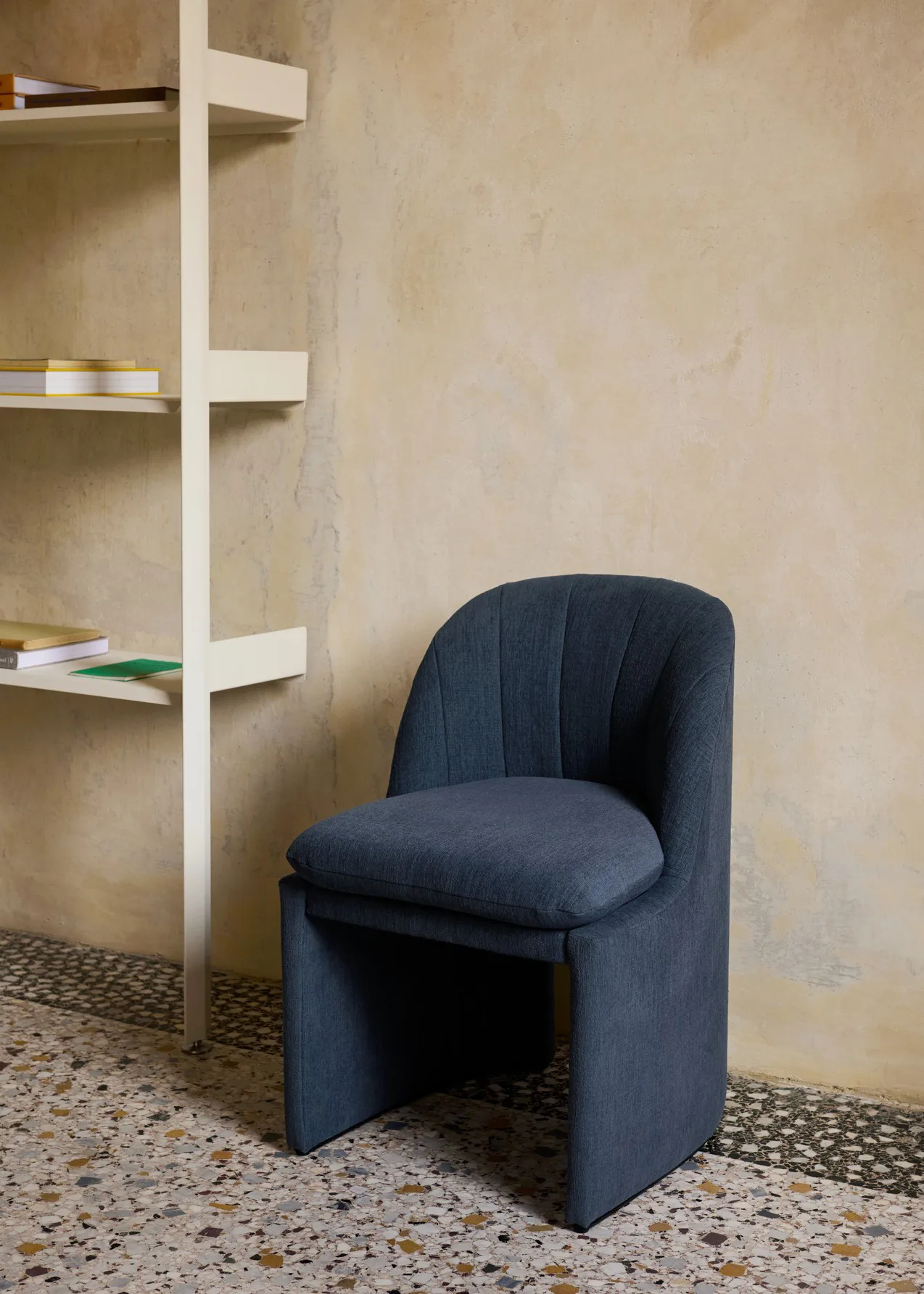 Loafer Side Chair SC106, Gentle 0193 &Tradition