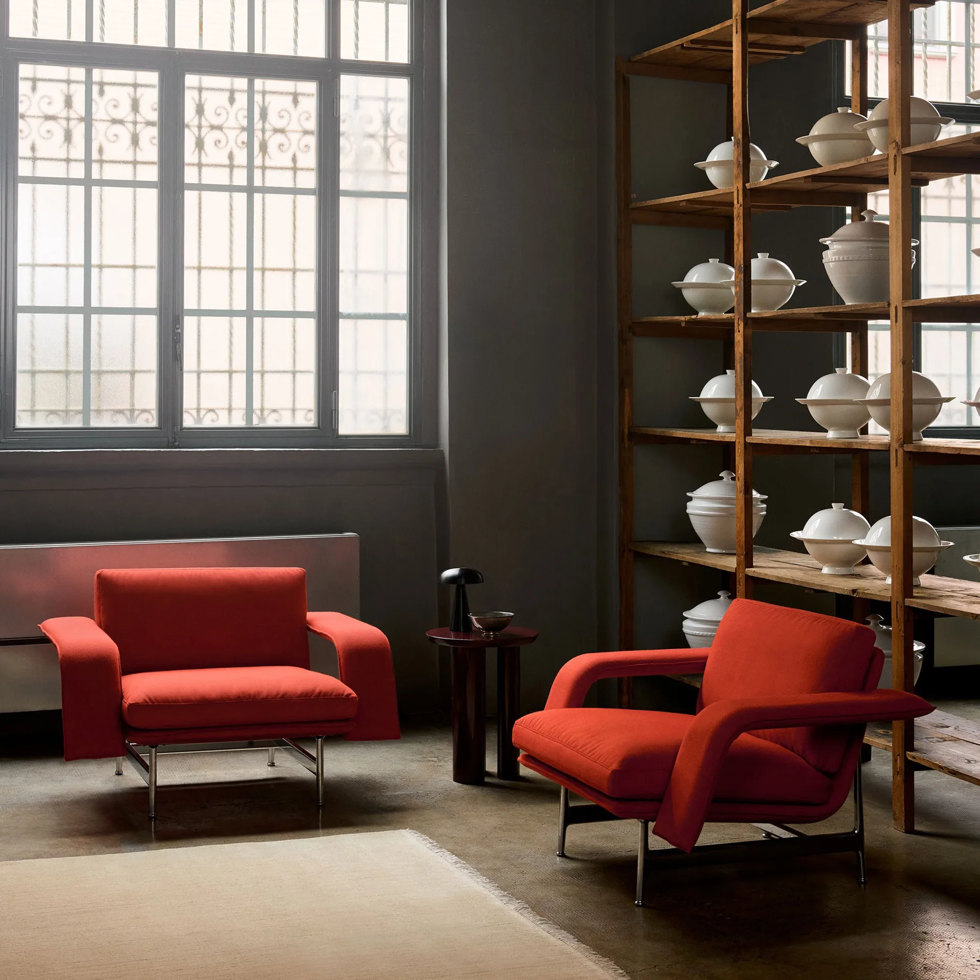 Meantime AV29 lounge chair, Pol. aluminium-Fiord 0571 &Tradition