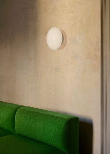 Mist AP22 ceiling/wall lamp Ø25 cm - White-opal glass - &Tradition