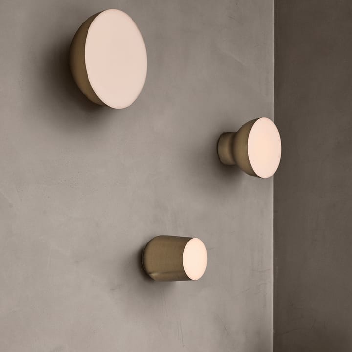 Passepartout JH12 wall mounted lamp, gold &Tradition