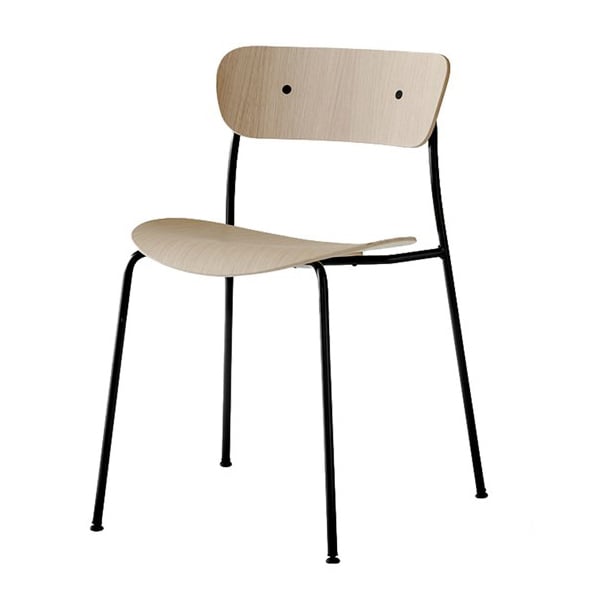 &Tradition Pavilion chair AV1 Coated oak | Scandinavian Design | Chairs | Brown
