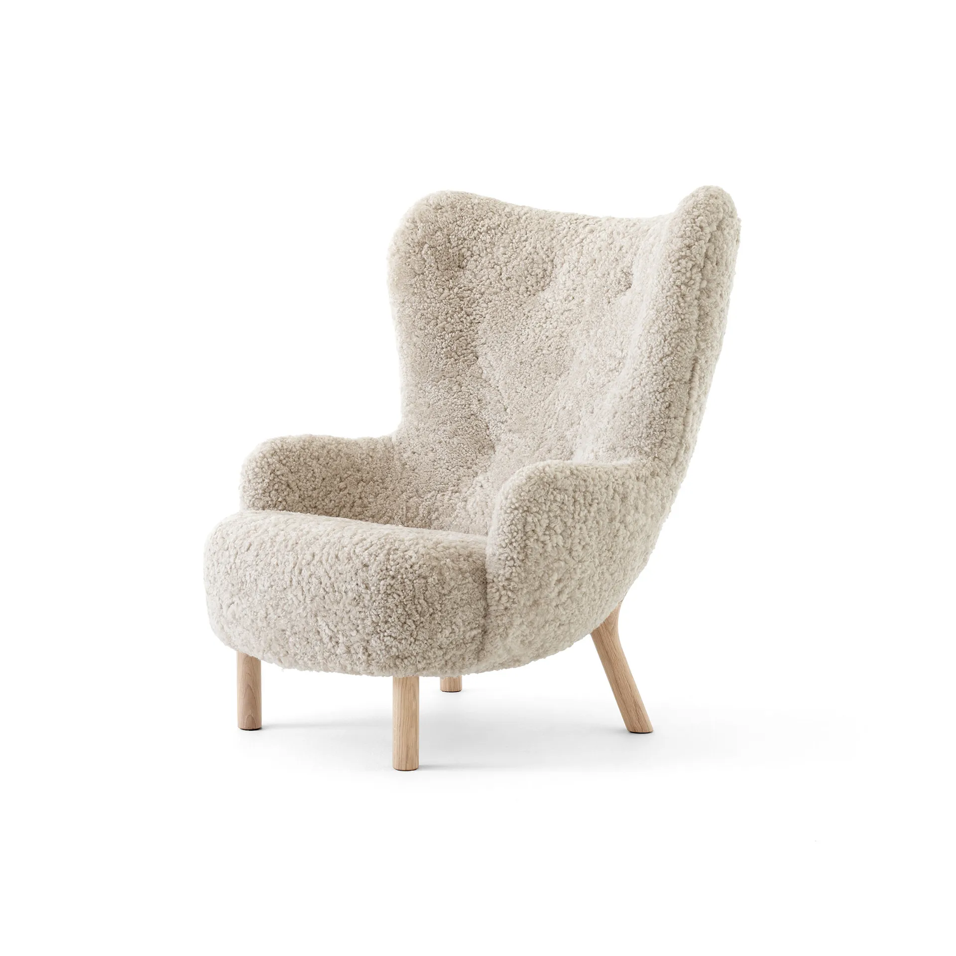 Petra VB3 high armchair, Oiled Oak-Sheepskin Moonlight &Tradition