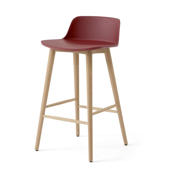 Rely HW118 bar stool - Red brown-lacquered oak, 65 cm - &Tradition