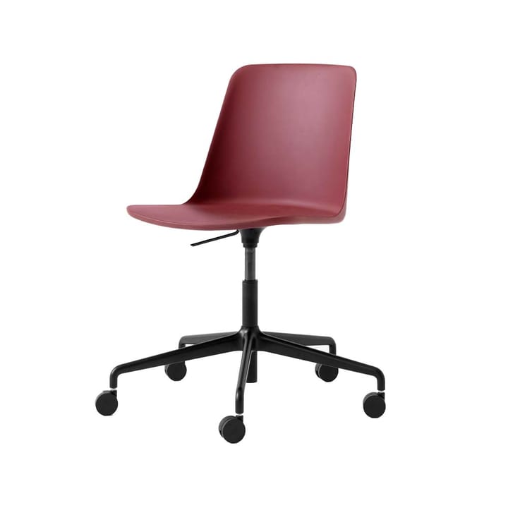 Rely HW28 office chair - Red brown, black base - &Tradition