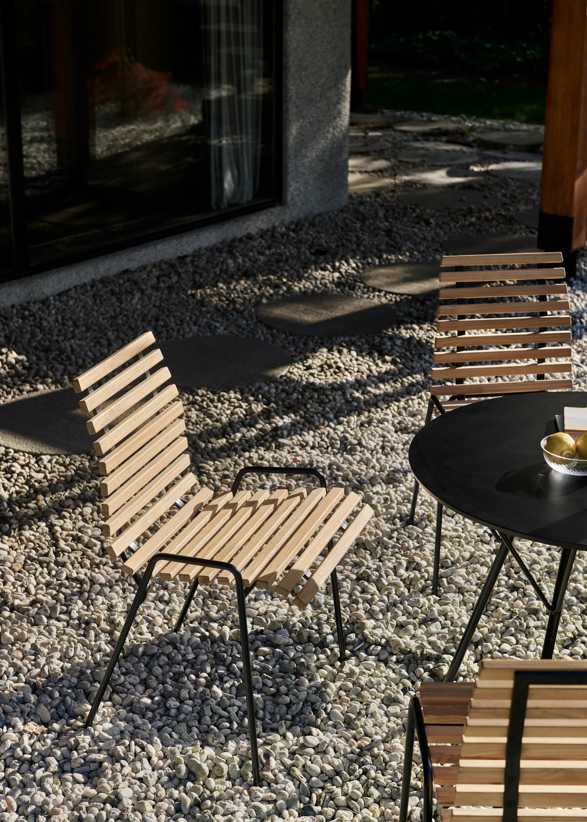 RFH RD4 terrace side chair, Teak black &Tradition