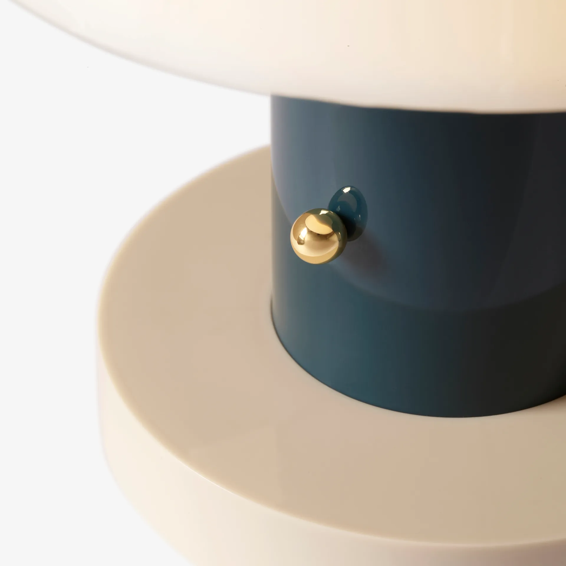 Setago JH27 table lamp, twilight-sand &Tradition