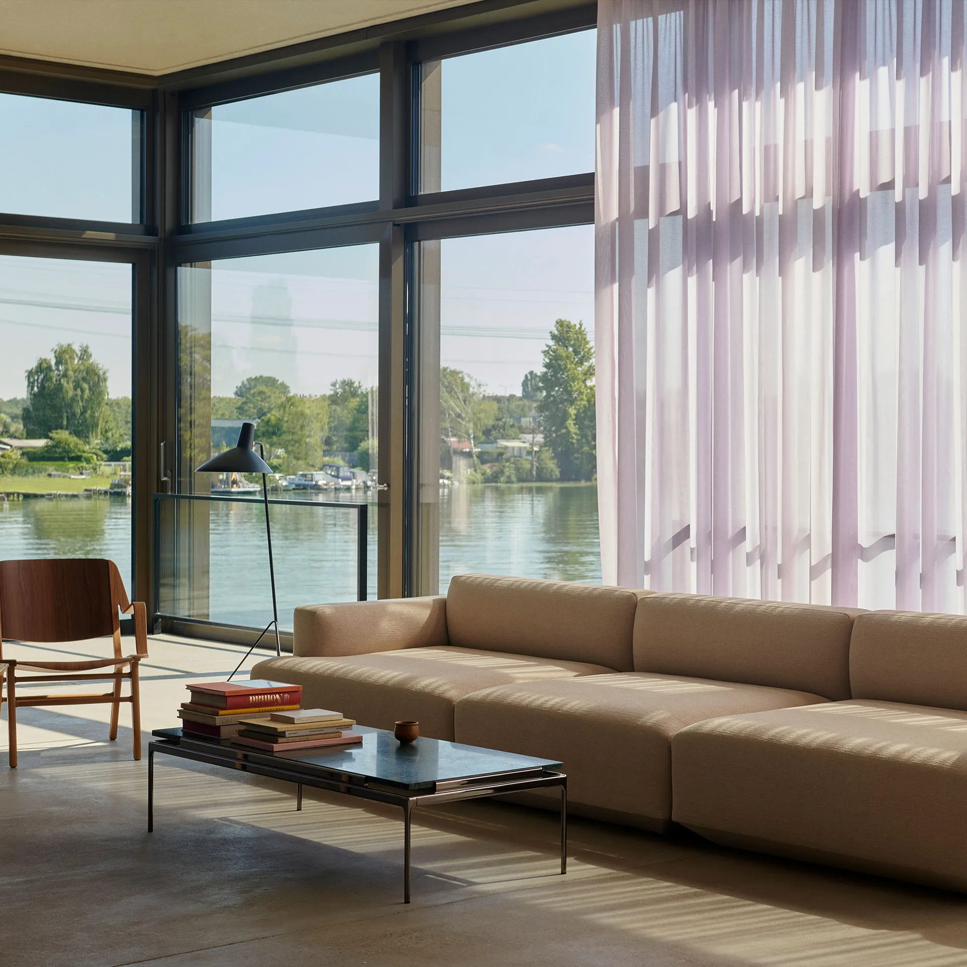 Sett LN12 coffee table, Verde guatemala-dark chrome &Tradition