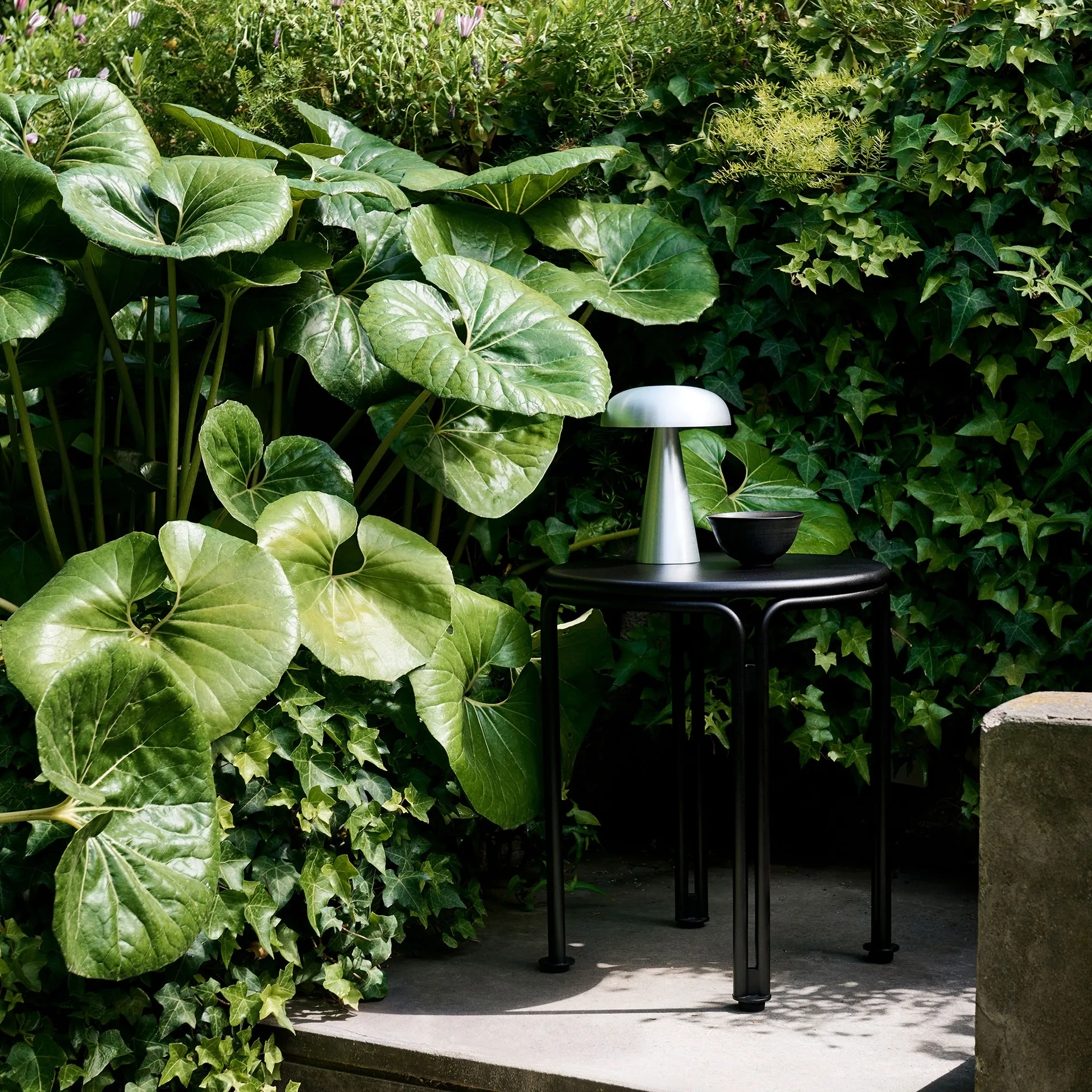 Thorvald SC102 side table, Warm black &Tradition