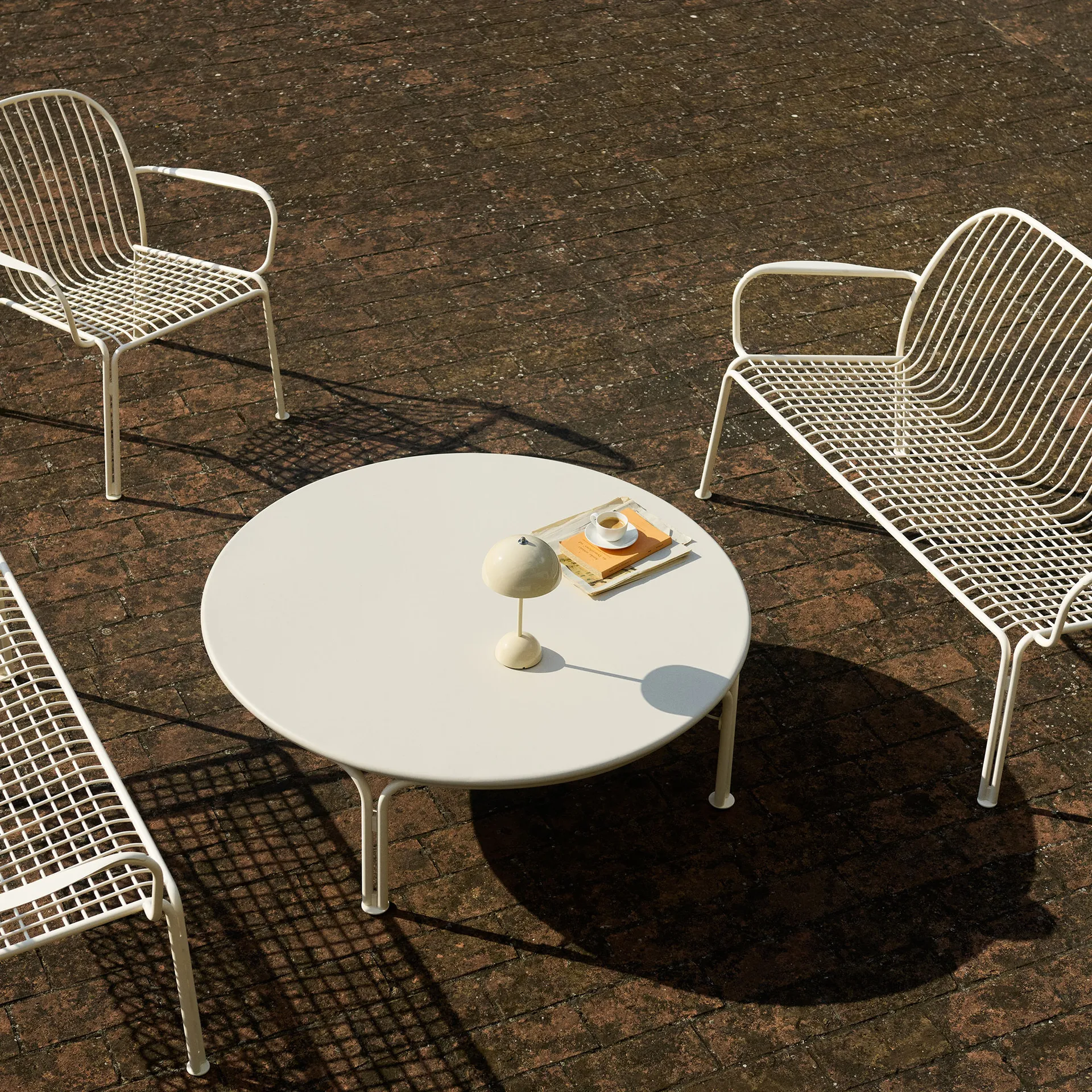 Thorvald SC110 lounge sofa, Ivory, 143 cm &Tradition