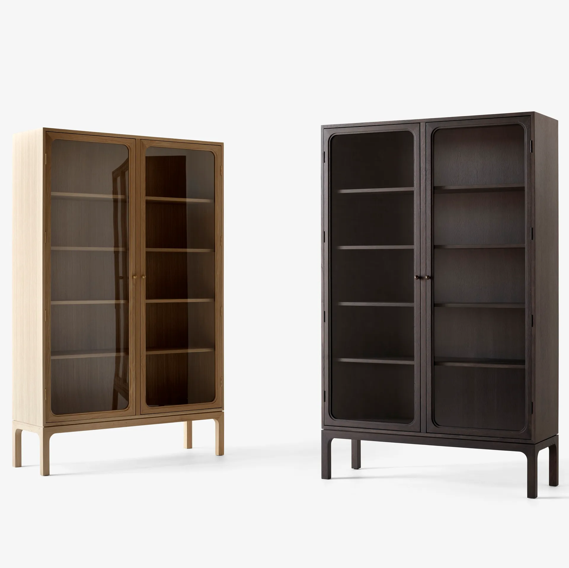 Trace SC88 display cabinet 120x192x40 cm, Dark stained oak &Tradition