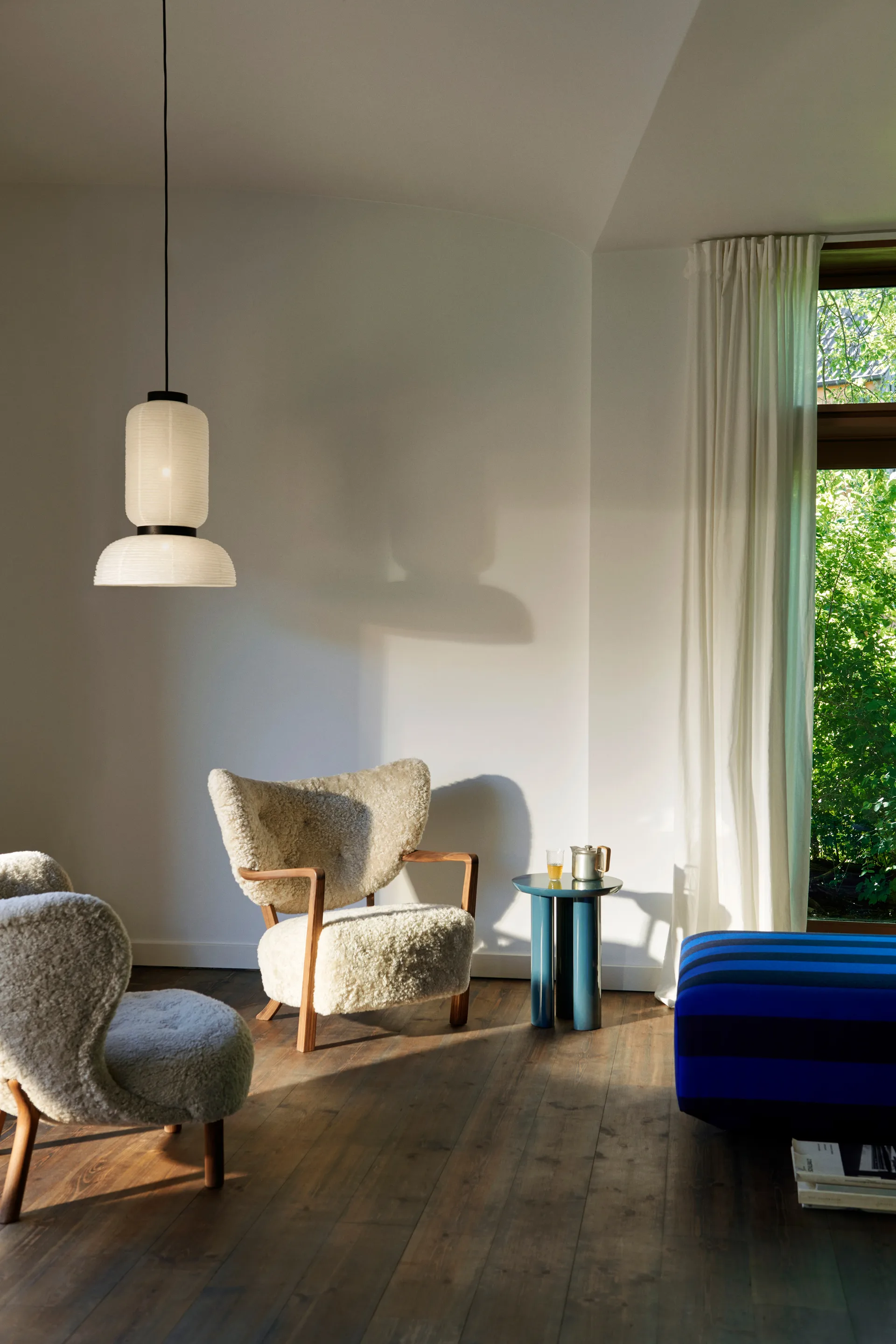 Tung JA3 side table, Steel blue &Tradition