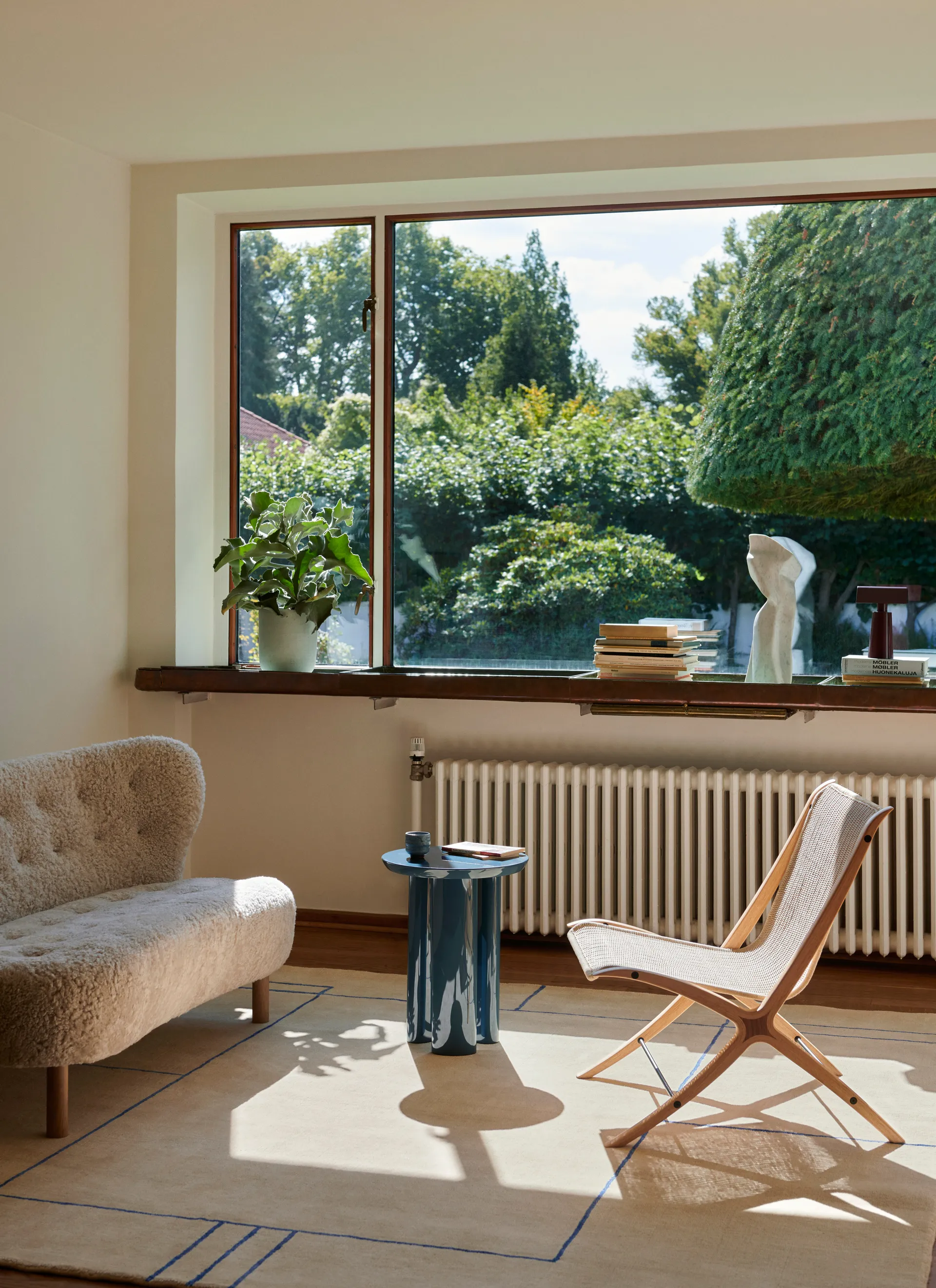 Tung JA3 side table, Steel blue &Tradition