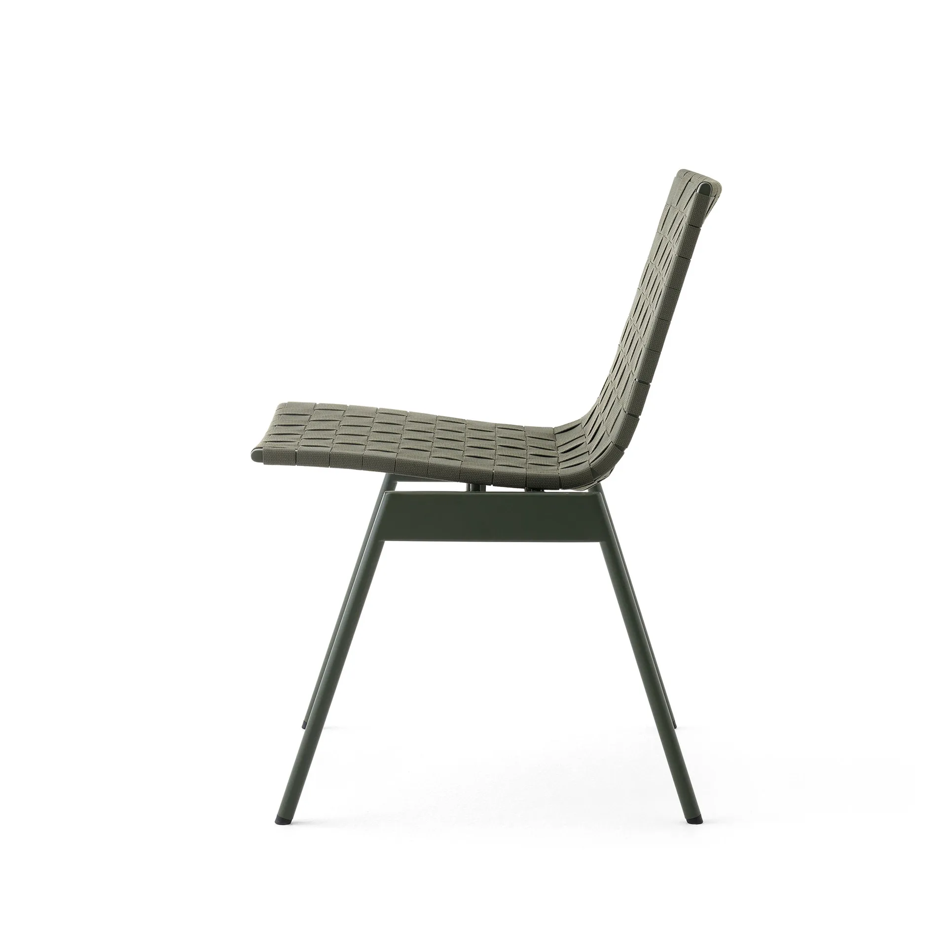 Ville Outdoor AV33 chair, Bronze green &Tradition