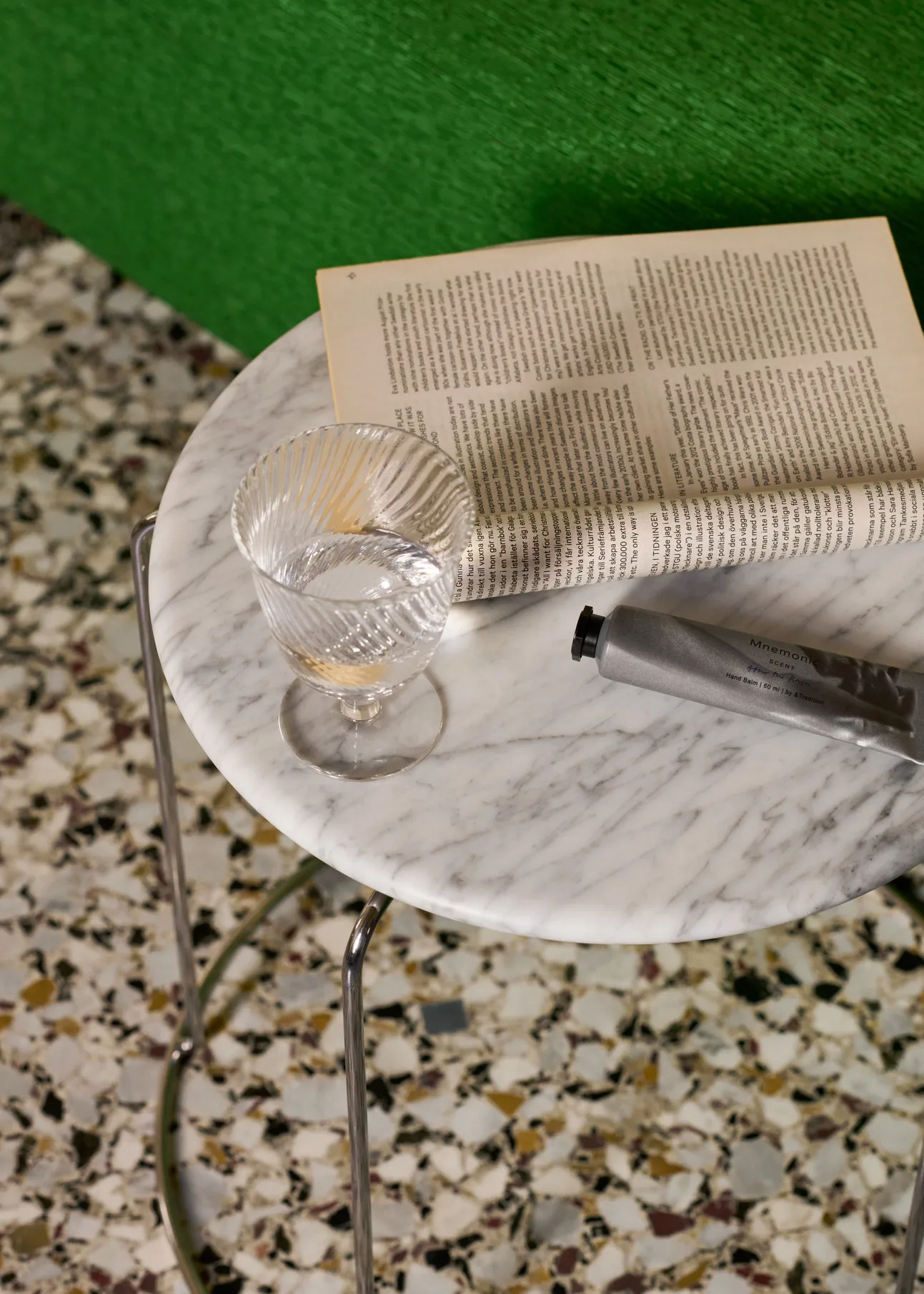 Wire Stool VP11 tabletop Ø38 cm, Marble Bianco Carrara &Tradition