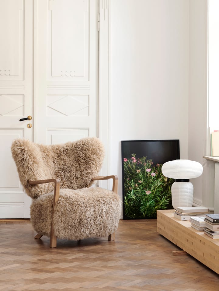 Wulff Lounge Chair ATD2 armchair - Oiled oak-Sheepskin honey - &Tradition