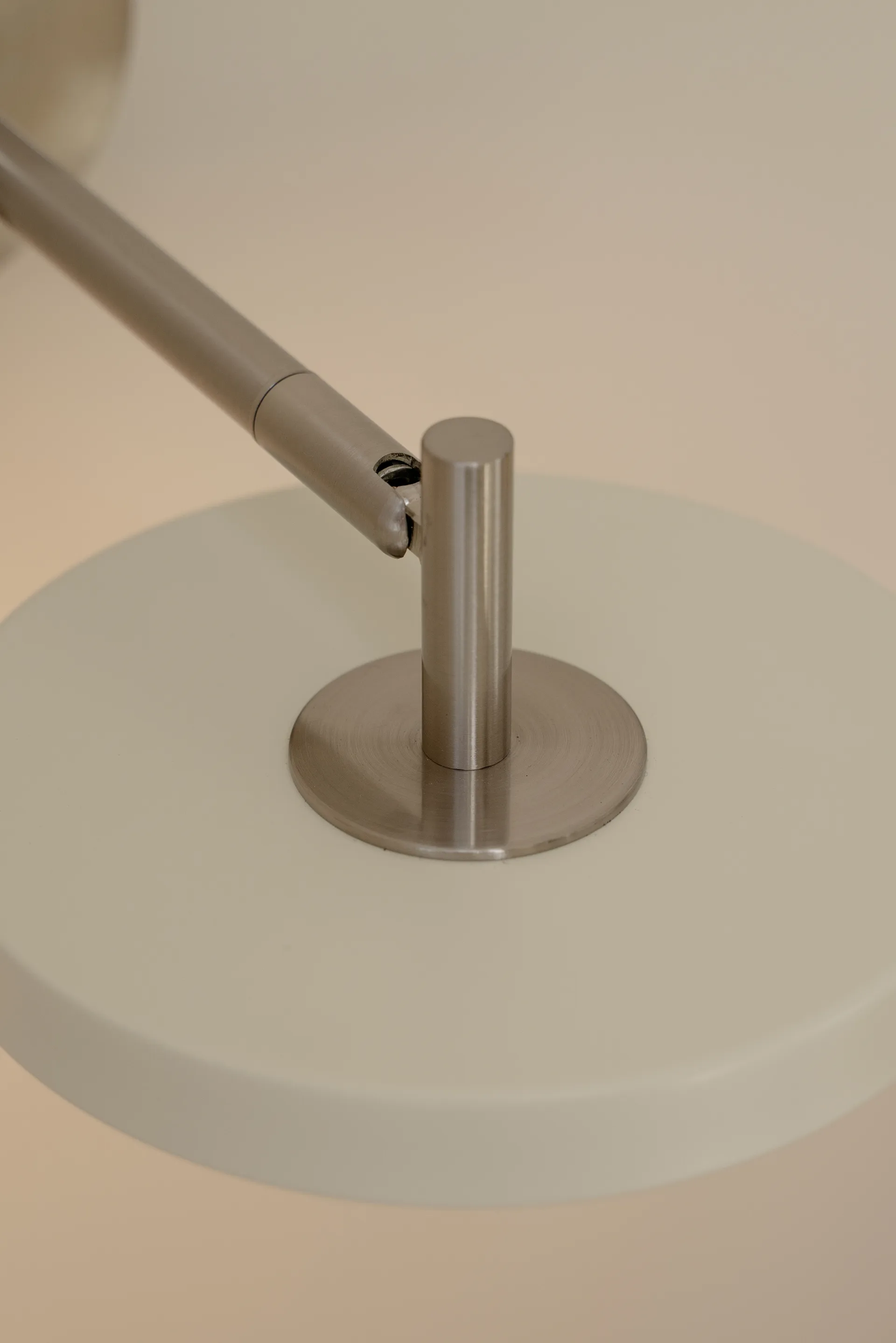 Asteria Wall wall lamp, Long, Nuance mist-chrome Umage