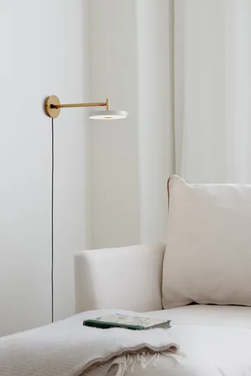 Asteria Wall wall lamp - Long, Pearl white-brass - Umage