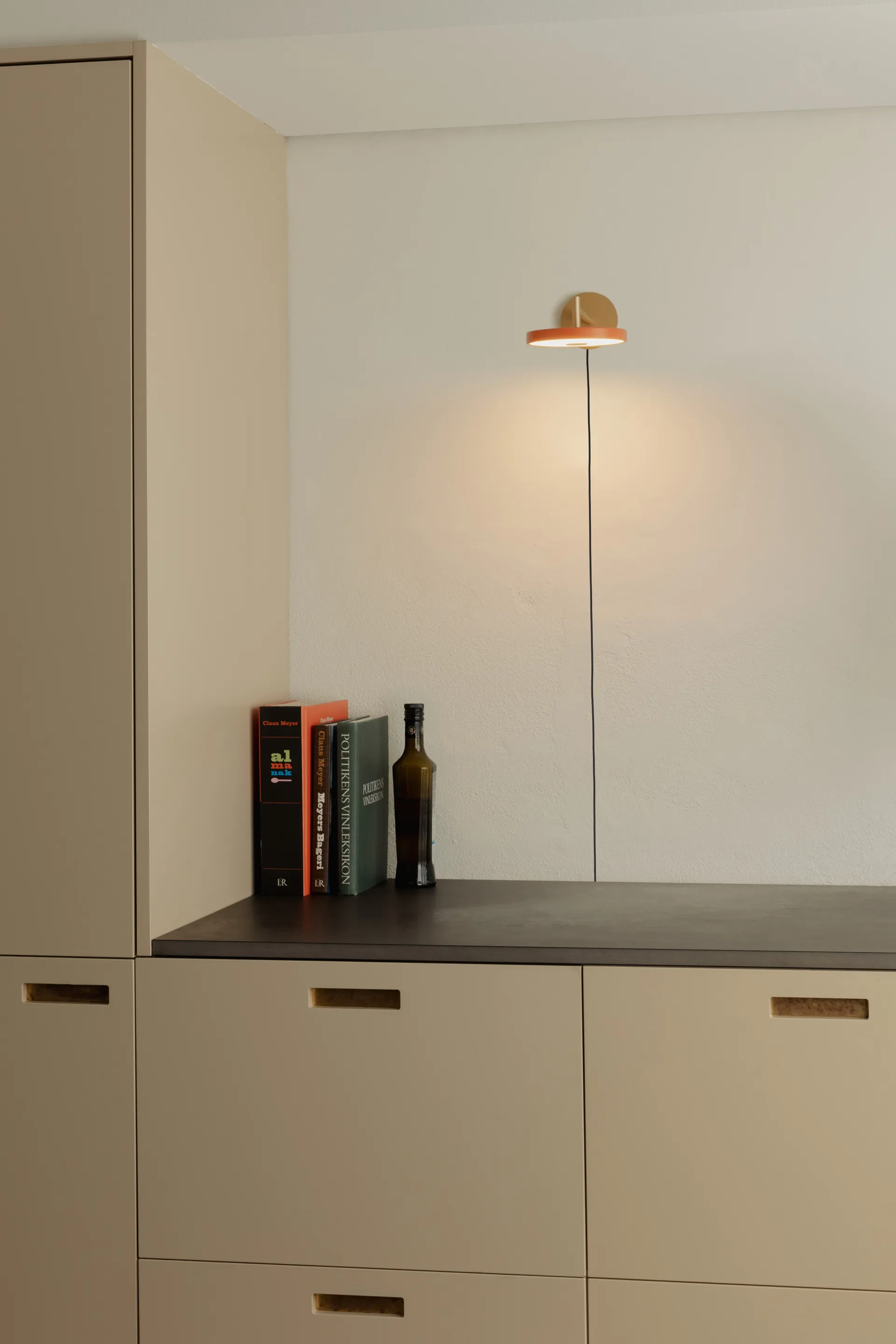 Asteria Wall wall lamp, Short, Nuance orange-brass Umage