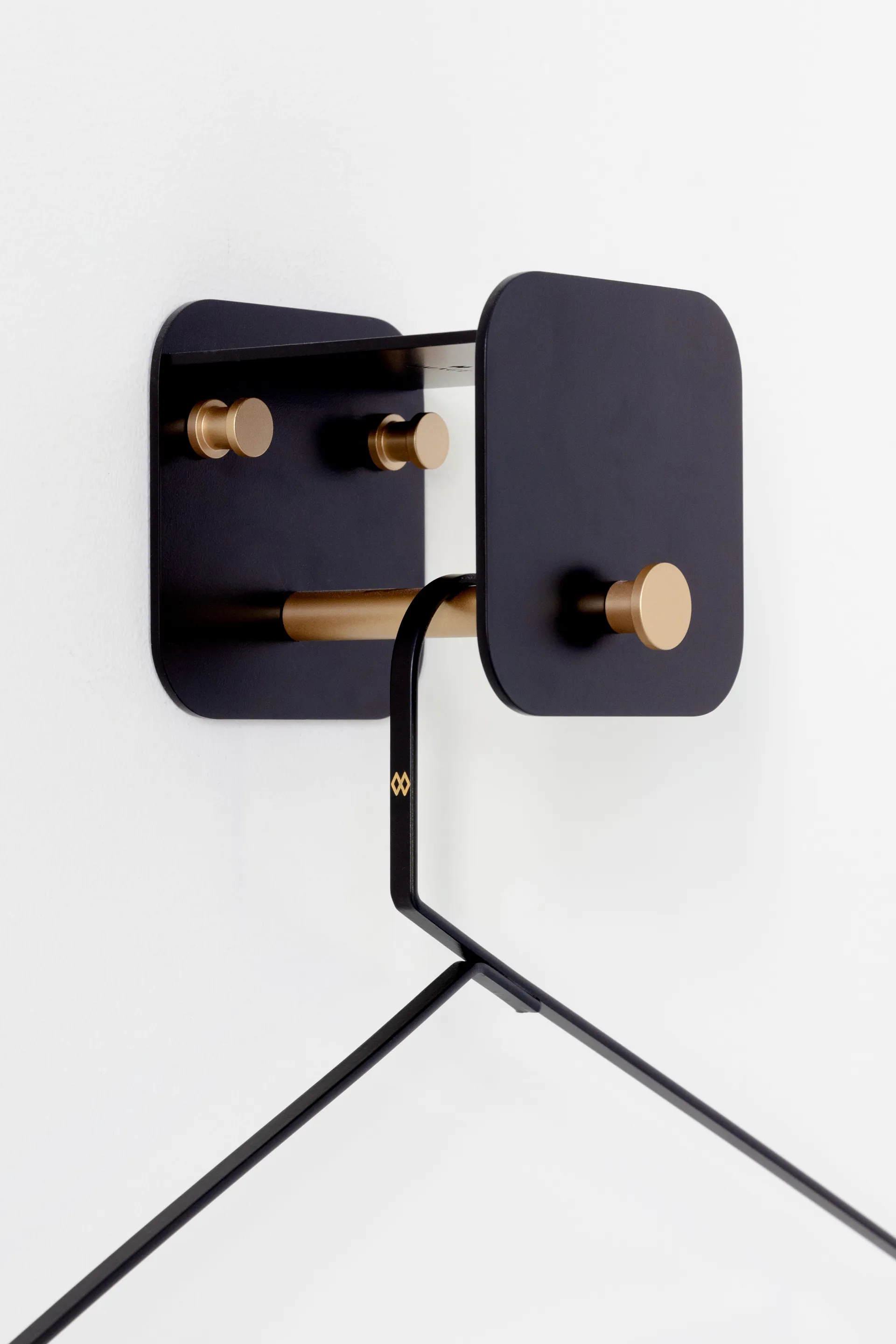 Hang in There wall hanger, Black-brass Umage