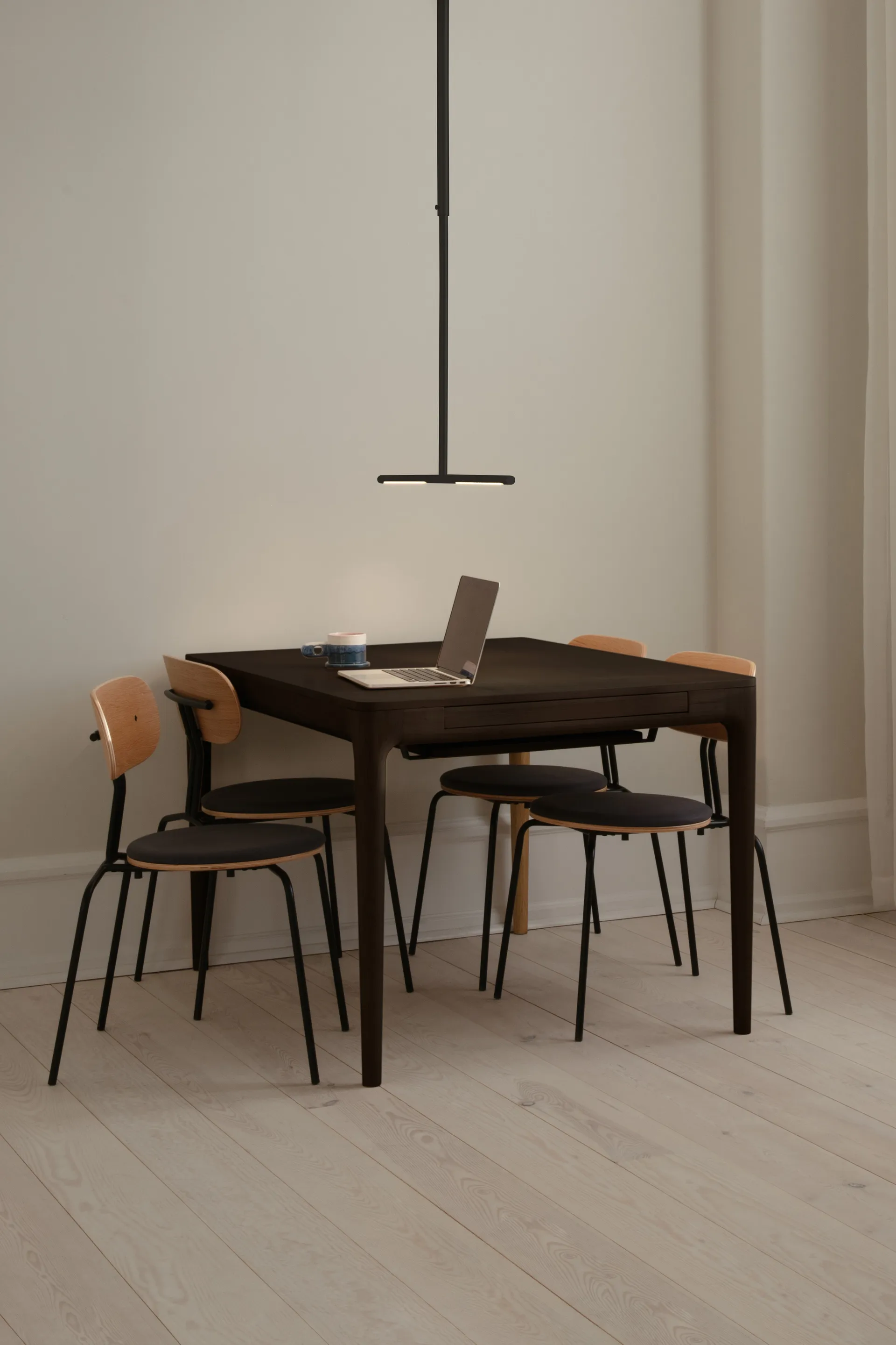Heart'n'Soul dining table 90x120 cm, Dark oak Umage