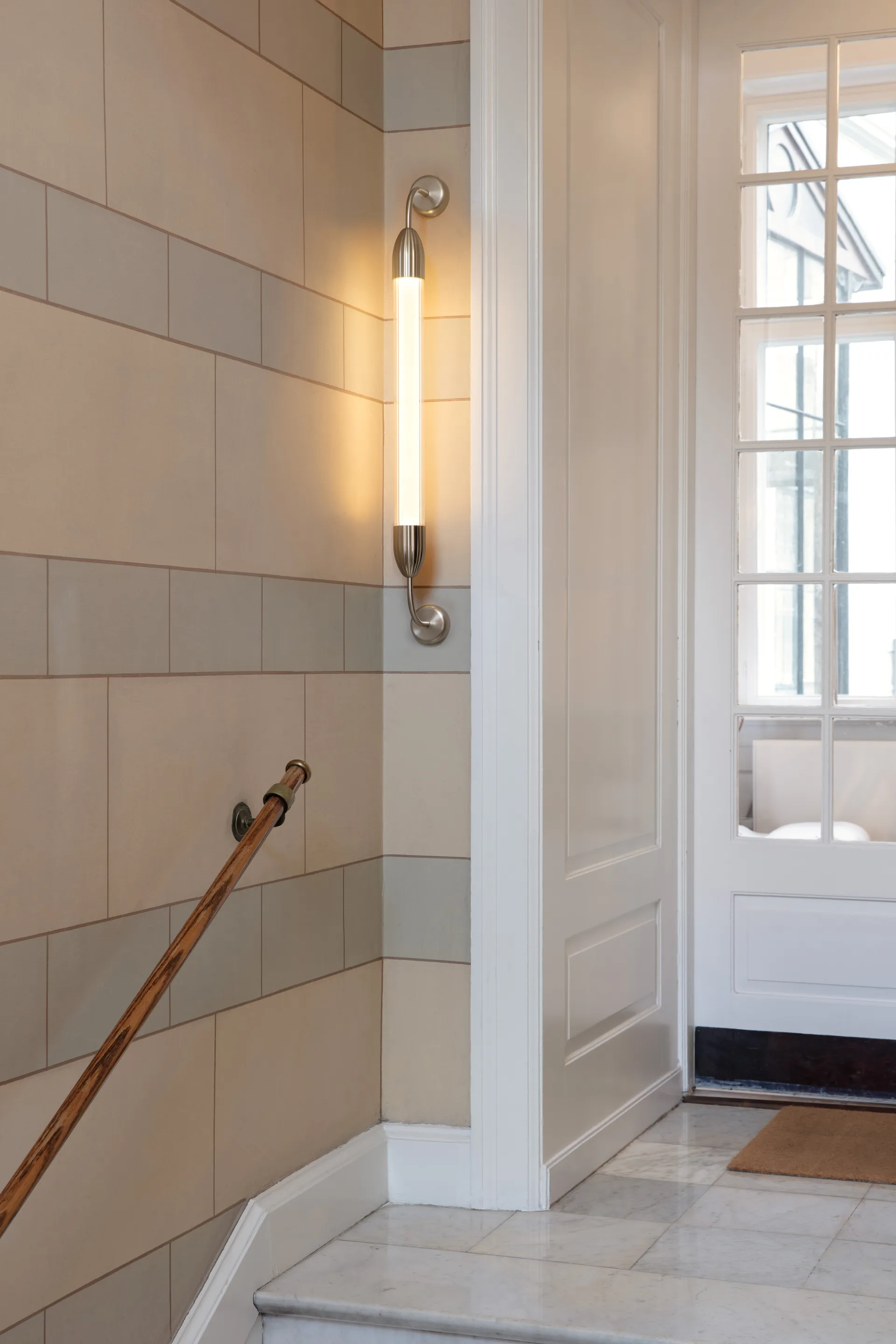 Lemon Squeeze Wall long wall lamp, Single plated brass Umage