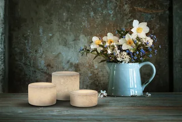 Marble table candle - White silk matte, Ø8x4 cm - Unison