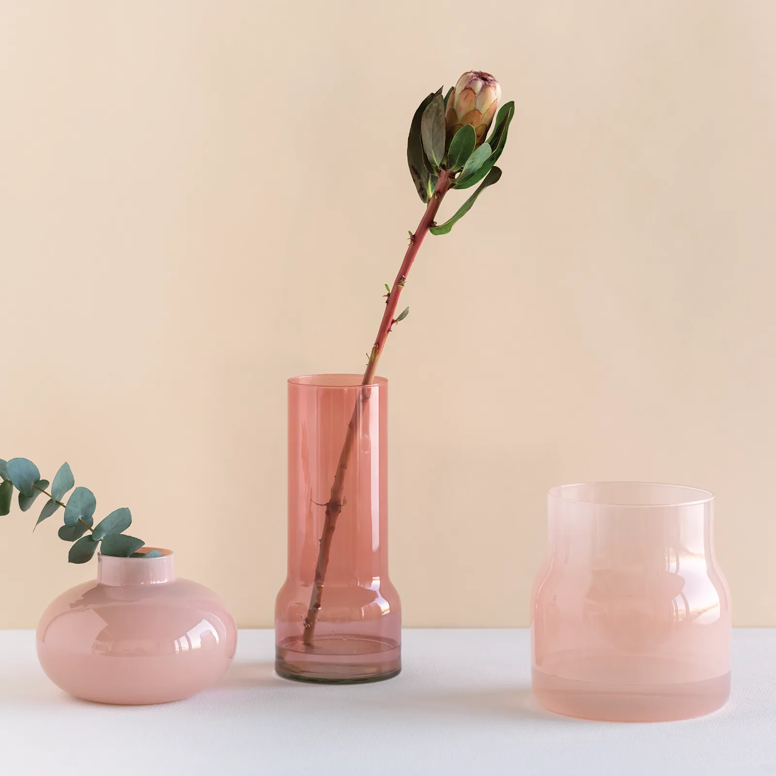 Bella vase Ø18.6 cm, Peach whip URBAN NATURE CULTURE