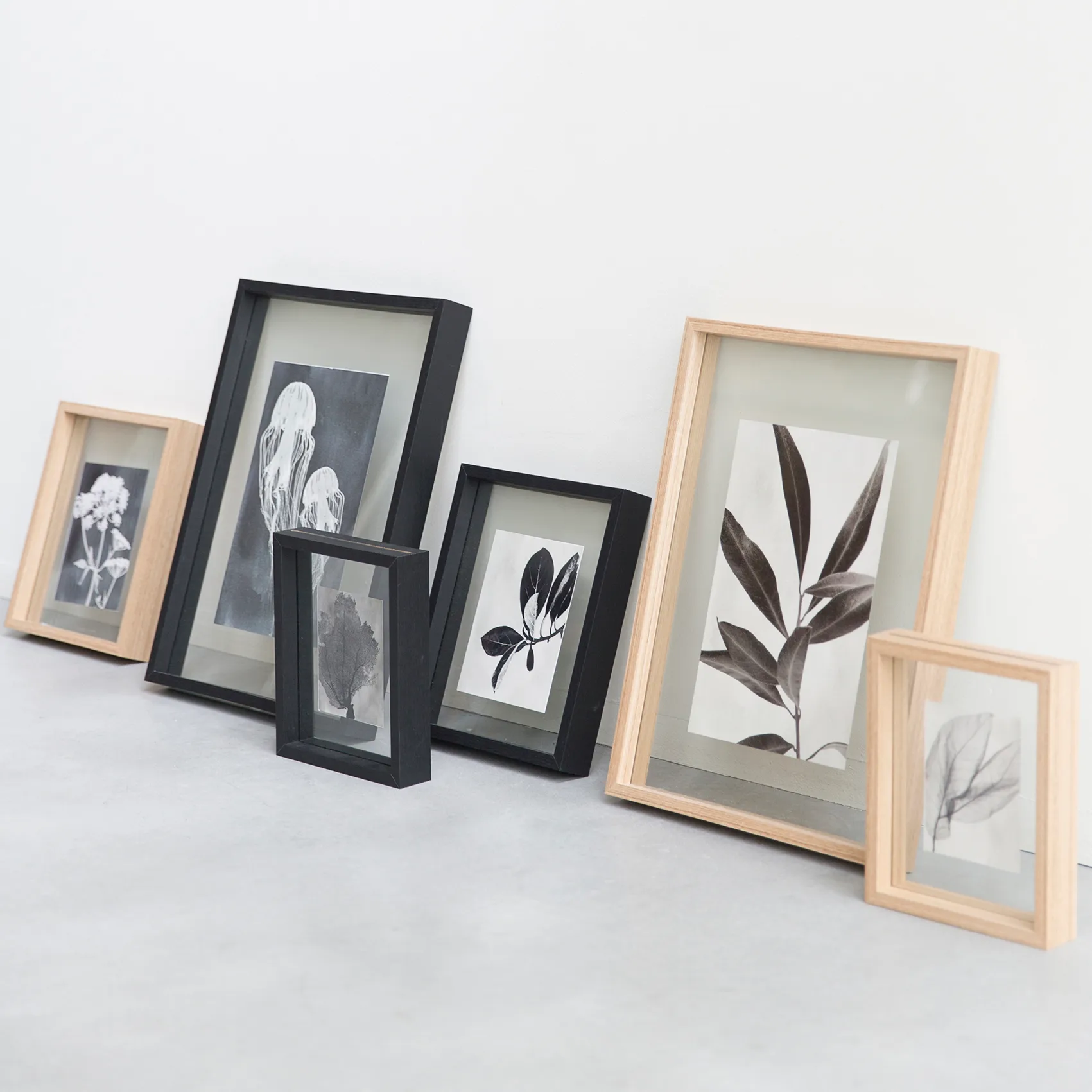 Floating tavel frame 15x20 cm, Black URBAN NATURE CULTURE