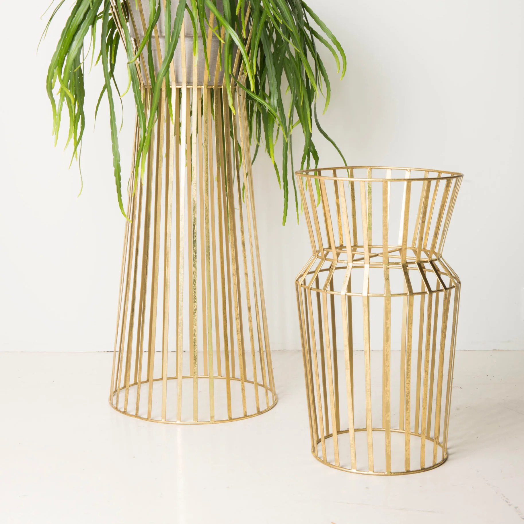 Pot holder small, Brass URBAN NATURE CULTURE