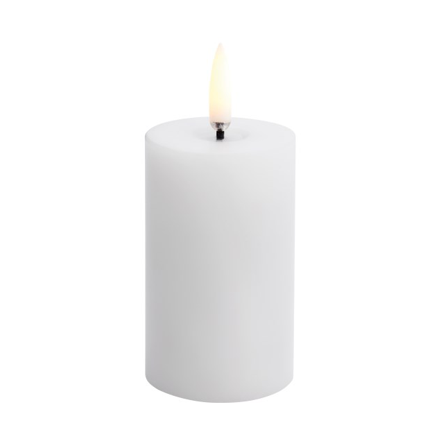 Uyuni Lighting Uyuni LED Block Candle melted White, o5x7.5 cm