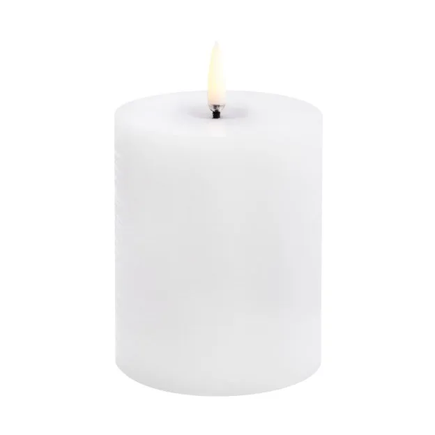 Uyuni Lighting Uyuni LED Block Candle melted White rustic, o7.8x10 cm
