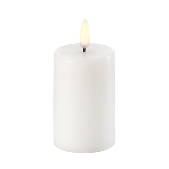 Uyuni Lighting Uyuni LED Block candle white o5 cm 7.5 cm