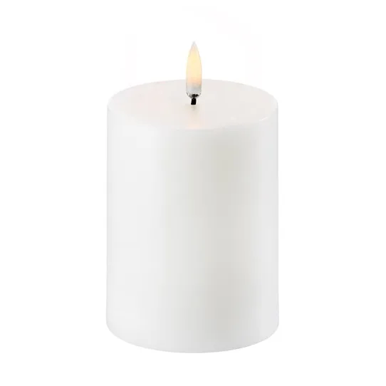 Uyuni Lighting Uyuni LED Block candle white o7.8 cm 10.1 cm