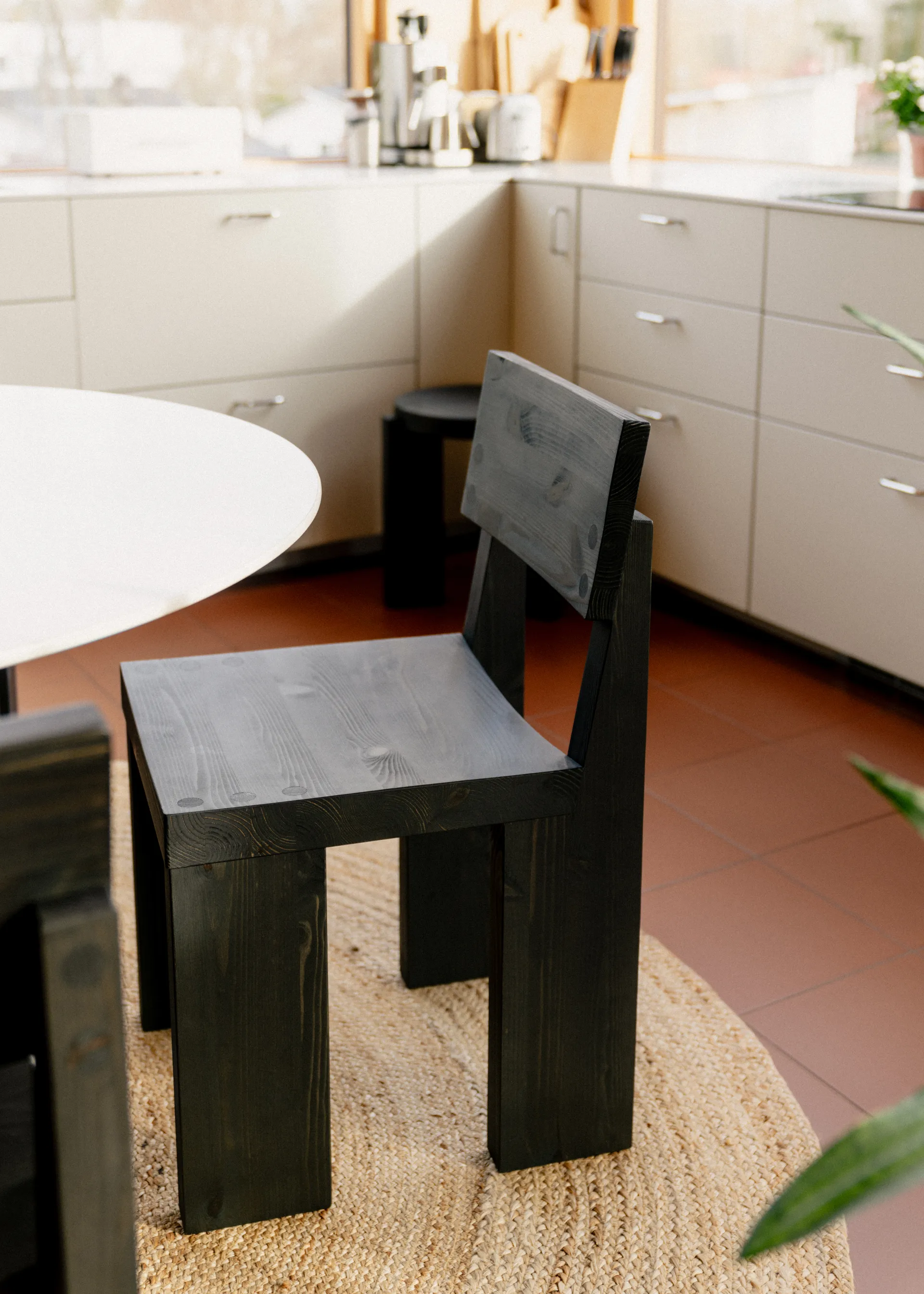 001 Dining Chair chair, Black-stained pine Vaarnii