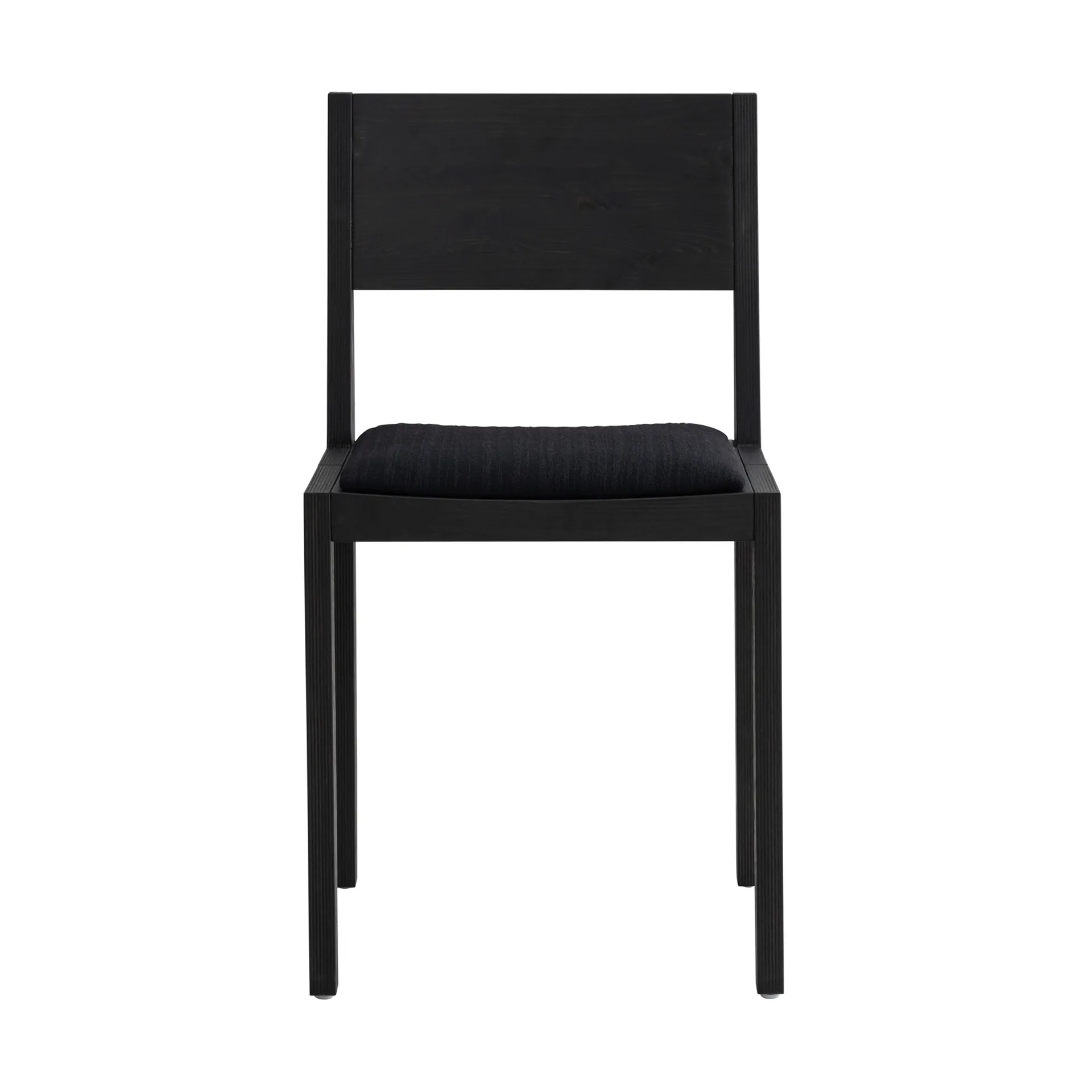 016 Maasto Dining Chair chair, Black-stained pine, upholstered black seat Vaarnii