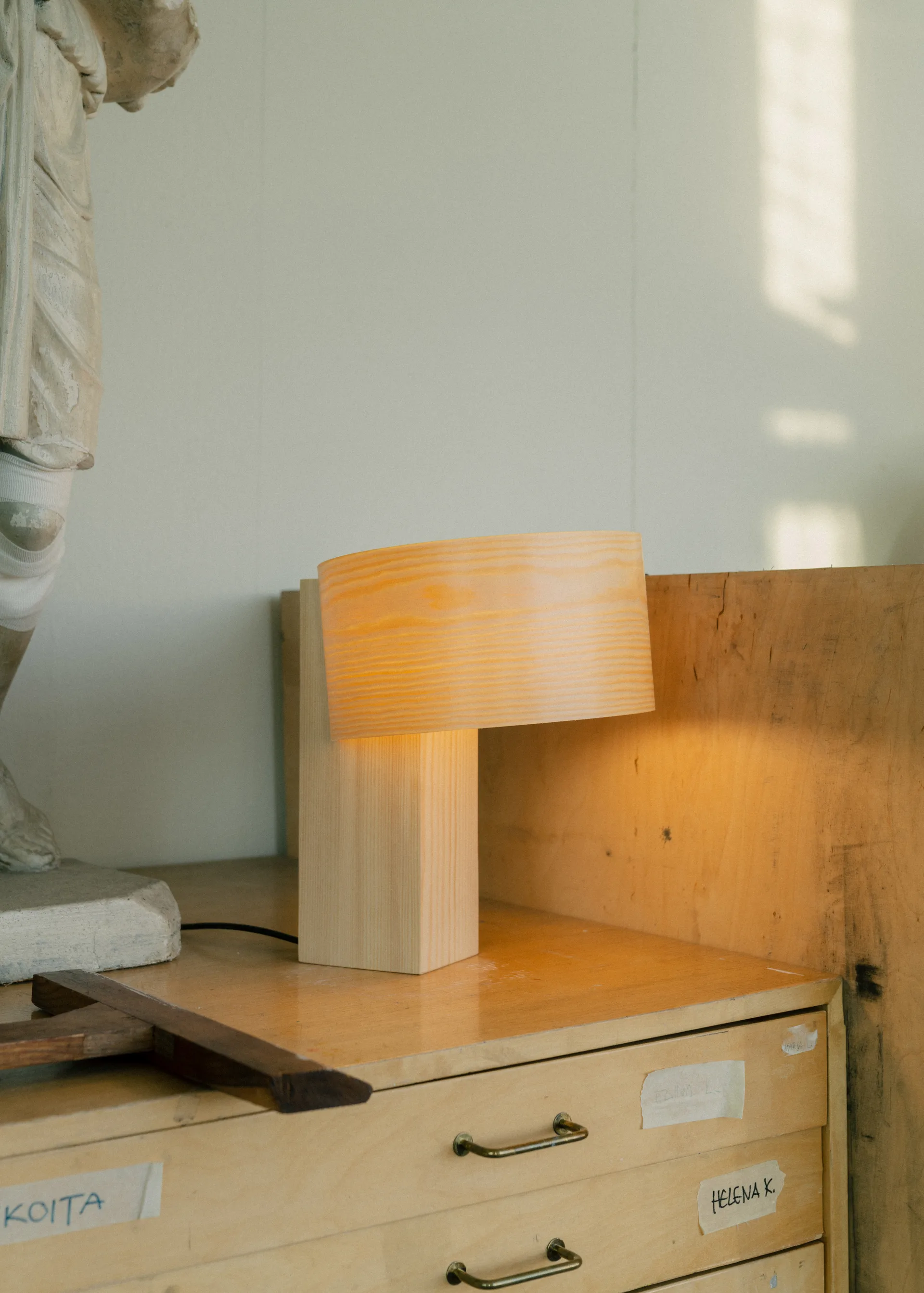 018 Hoop Table Lamp table lamp, Matte oil-waxed pine, 34 cm Vaarnii