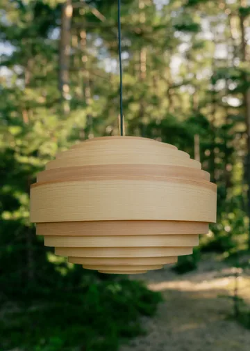 1002 Hans Pendant pendant - Matte oil-waxed pine, Ø46 cm - Vaarnii