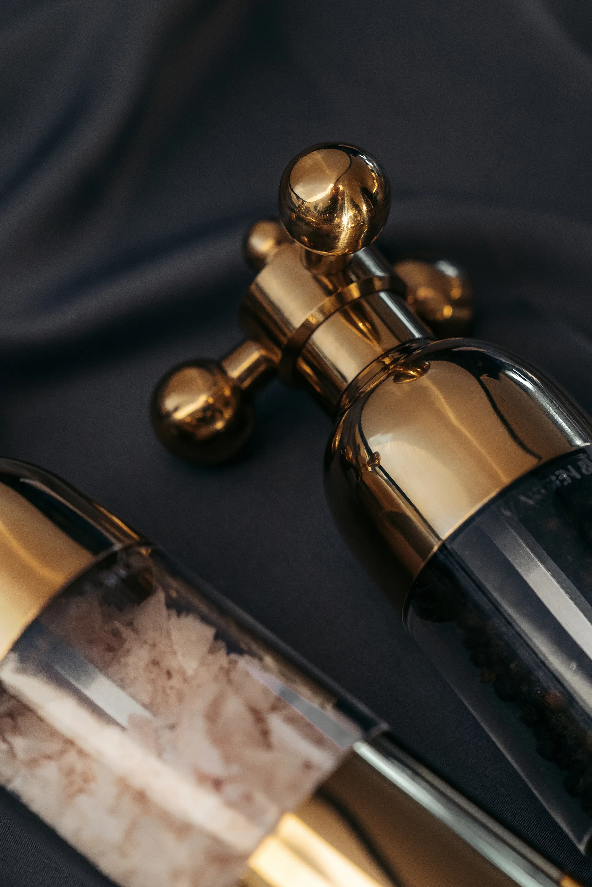 Axia salt- and pepper mill set, Cava Vargen & Thor