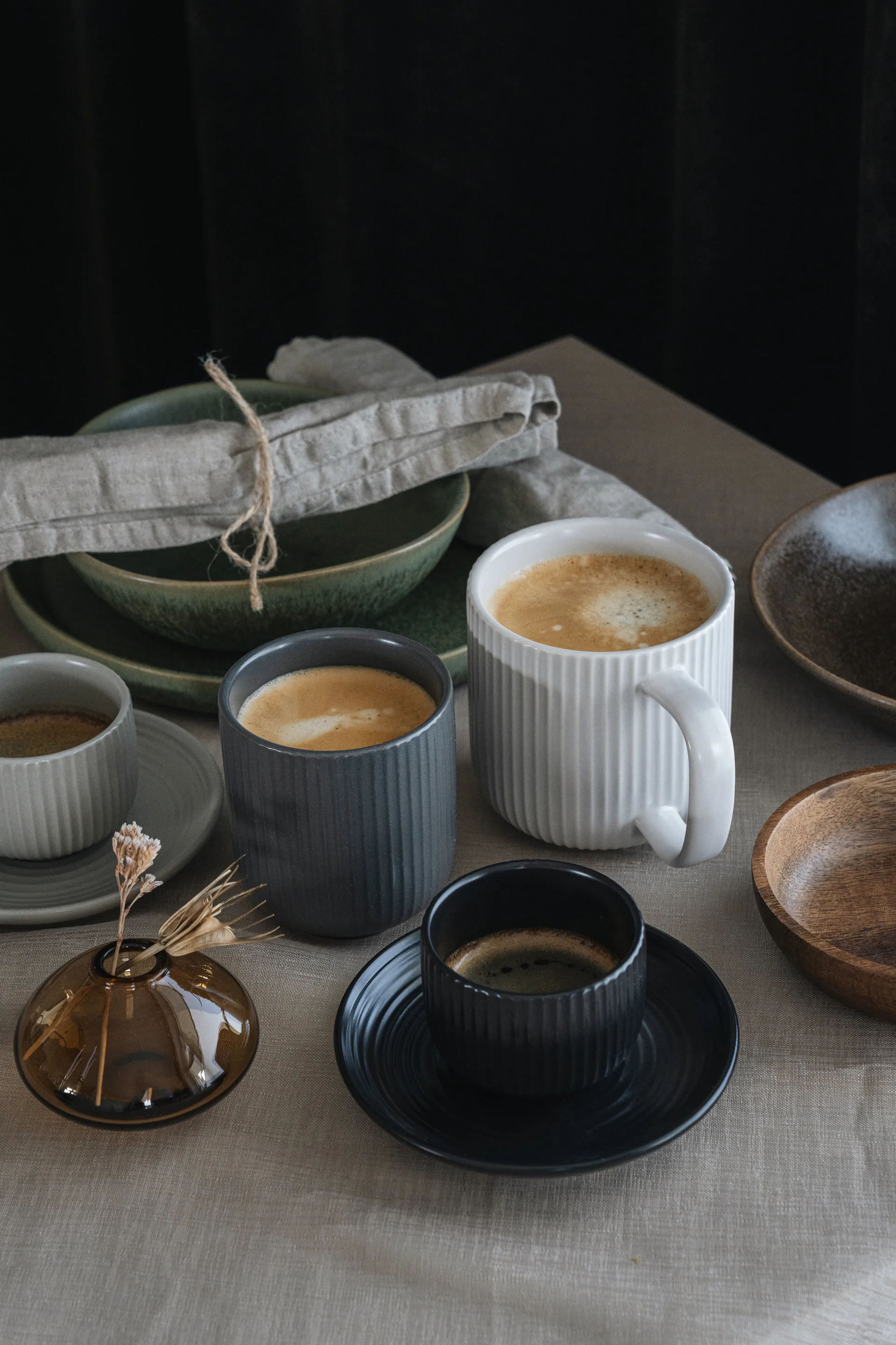 Duga XL mug 35 cl 4-pack, White. sandgrey. antracit. black Vargen & Thor