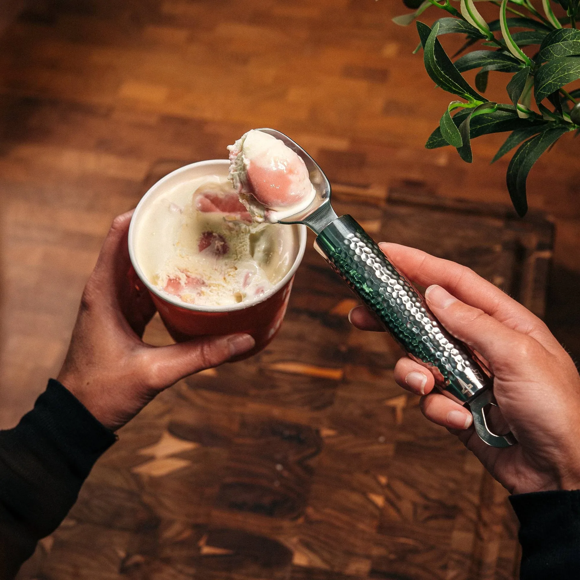 Frost ice cream scoop, Stainless steel, 22 cm Vargen & Thor