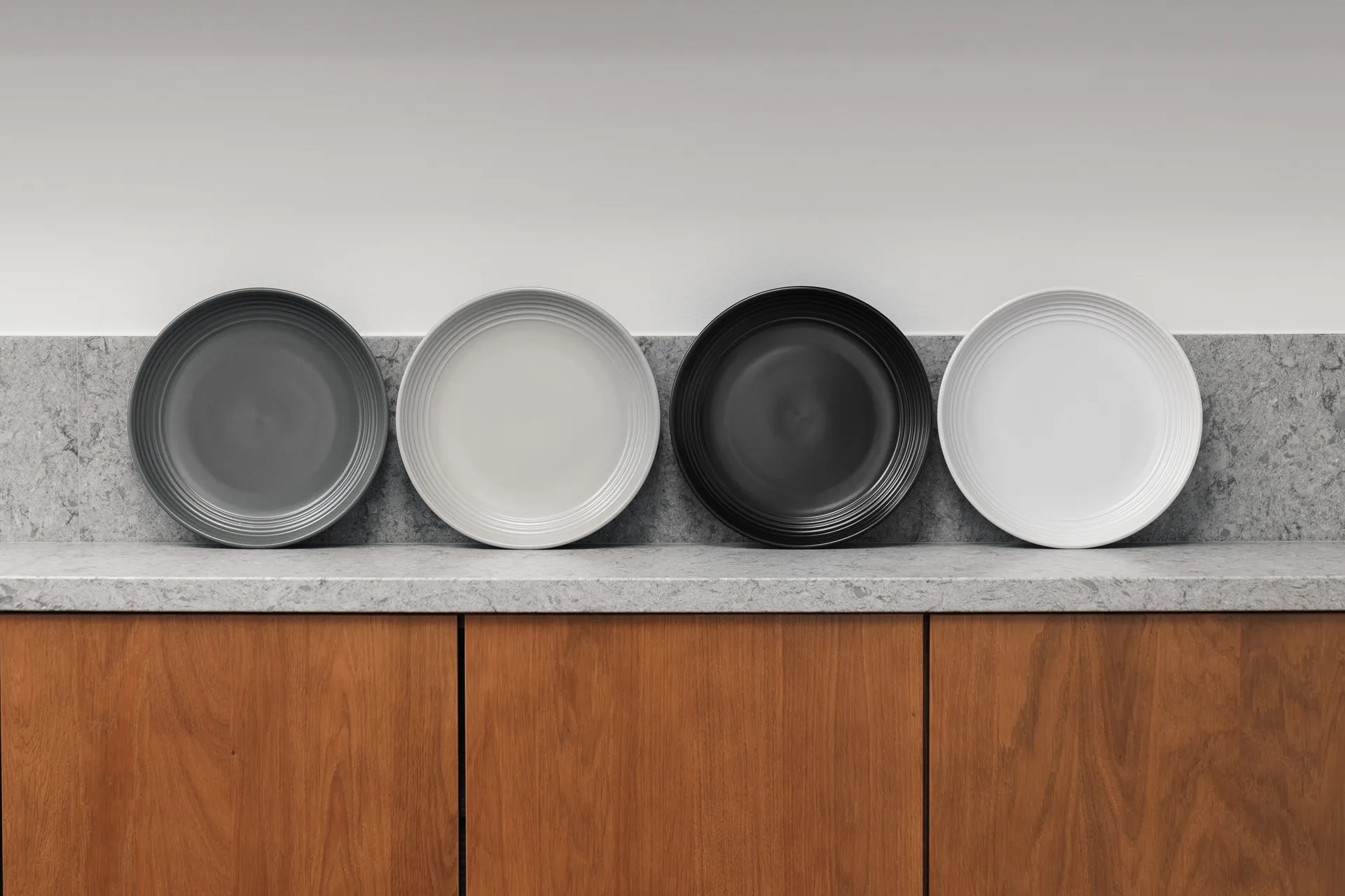 Gastro plate Ø25 cm 4-pack, White. sandgrey. antracit. black Vargen & Thor