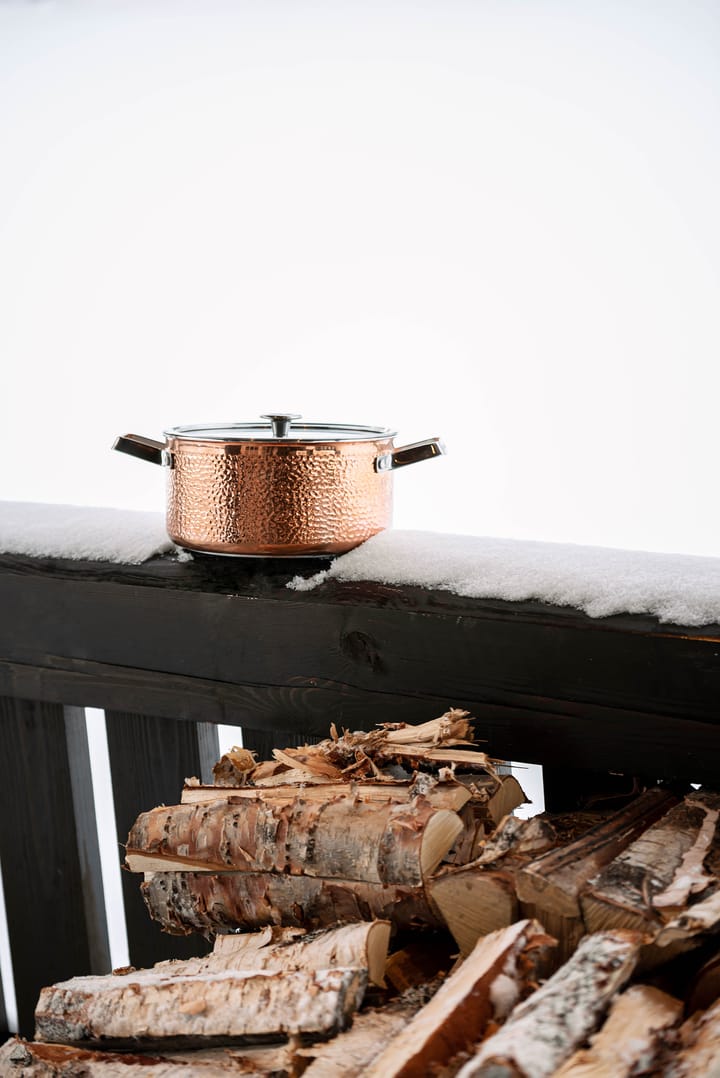 Mjölner hammered copper casserole dish with lid - Miranda. 4 L - Vargen & Thor