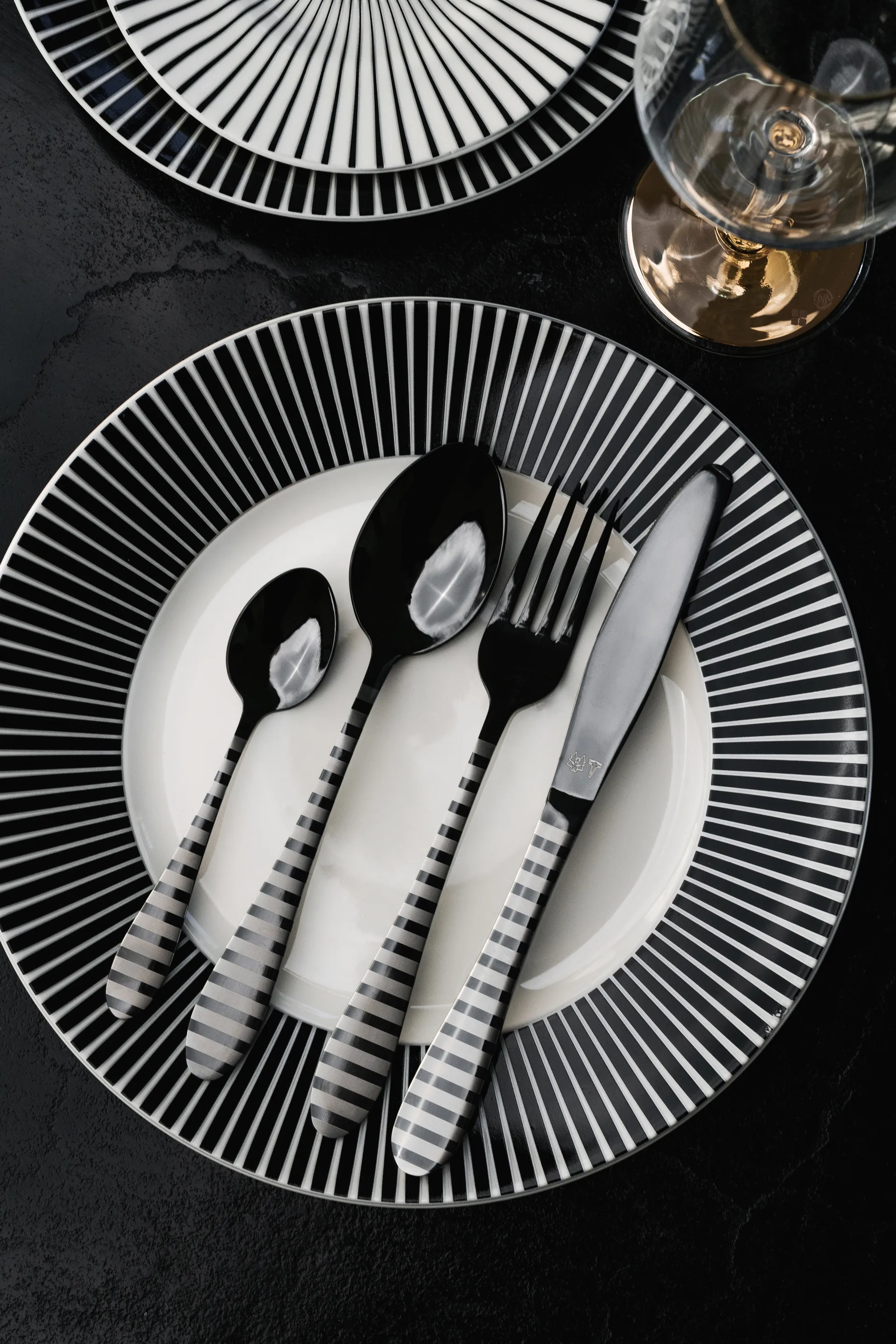 Zebra cutlery, 16 pieces Vargen & Thor