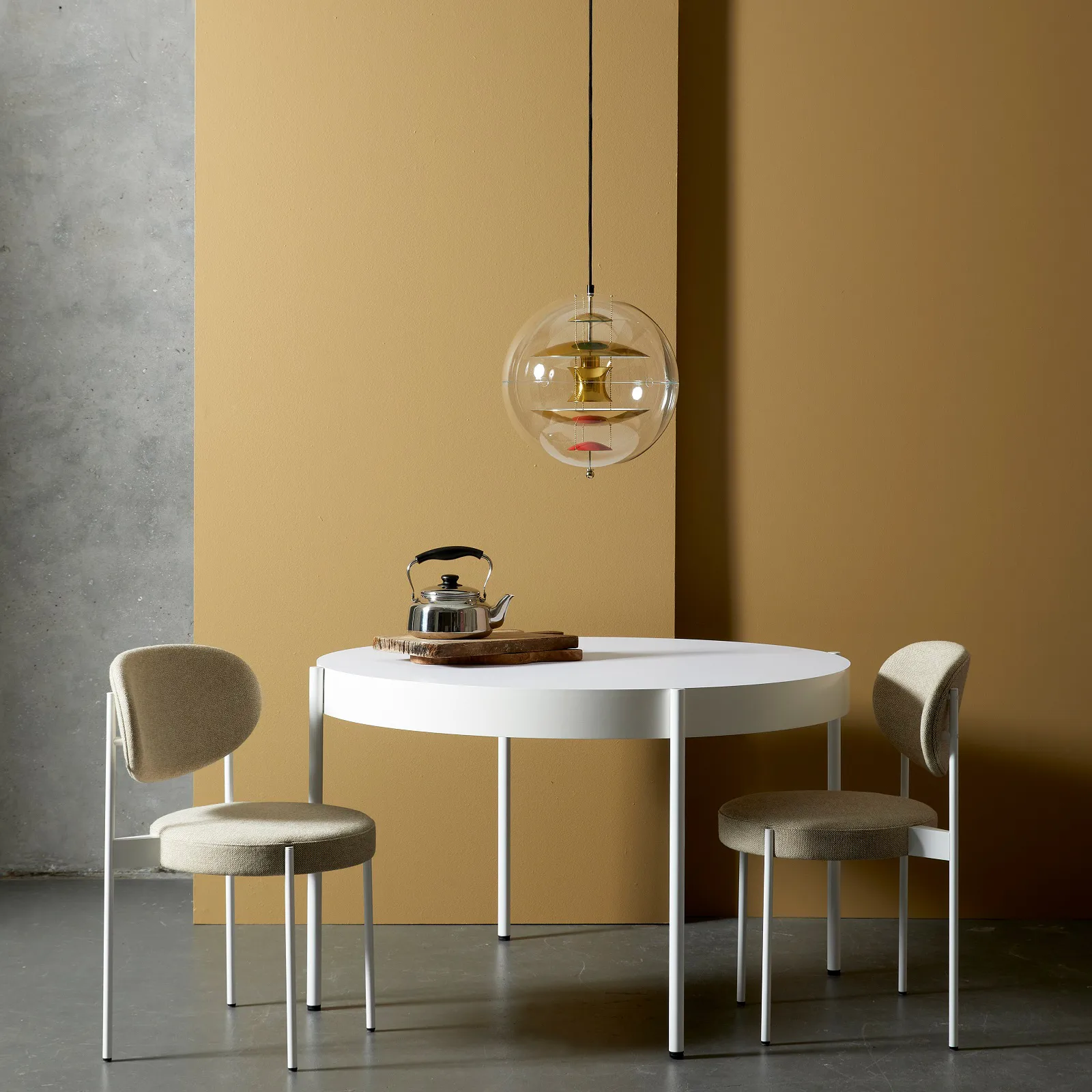 VP Globe Brass pendant lamp, Ø40 cm Verpan