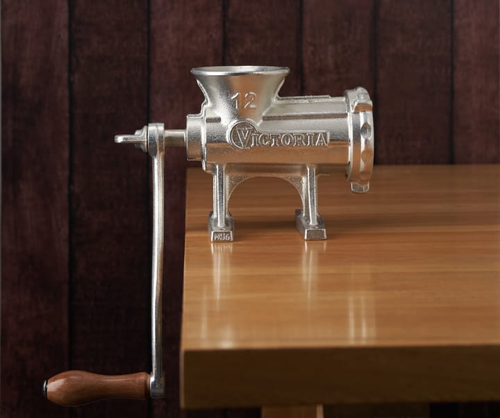 No. 12 Manual Meat Grinder 15.5x21 cm, Silver Victoria
