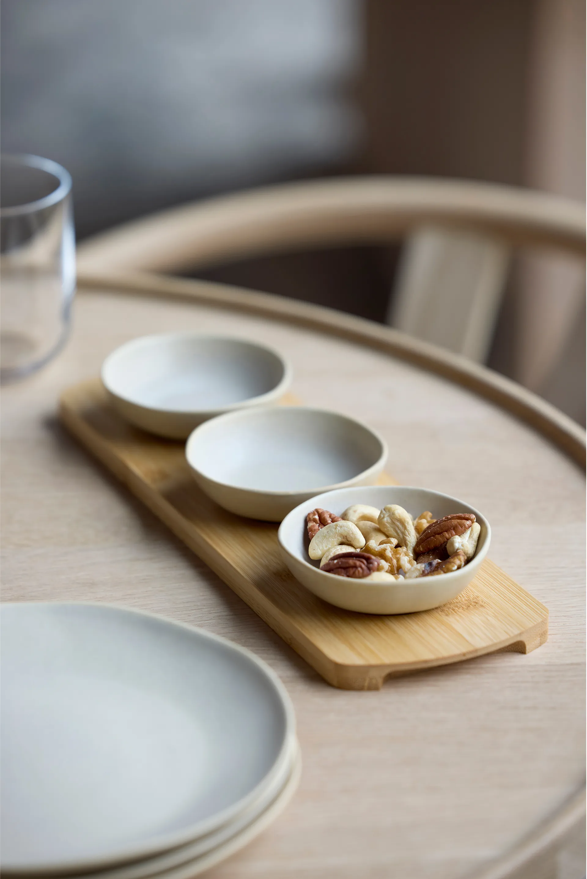 Shoku bamboo tray with 3 bowls, Beige Villa Collection