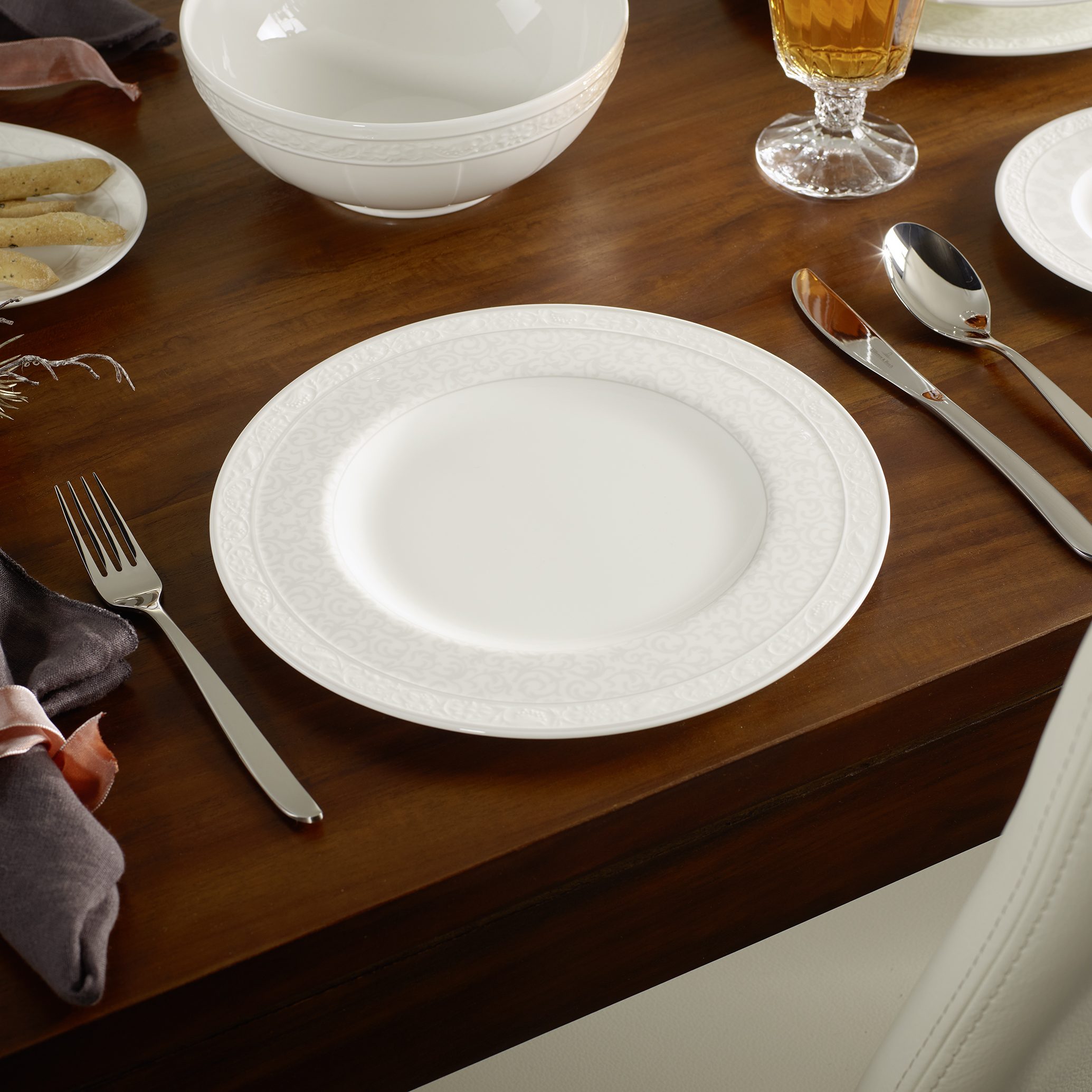 Gray Pearl salad bowl from Villeroy Boch NordicNest
